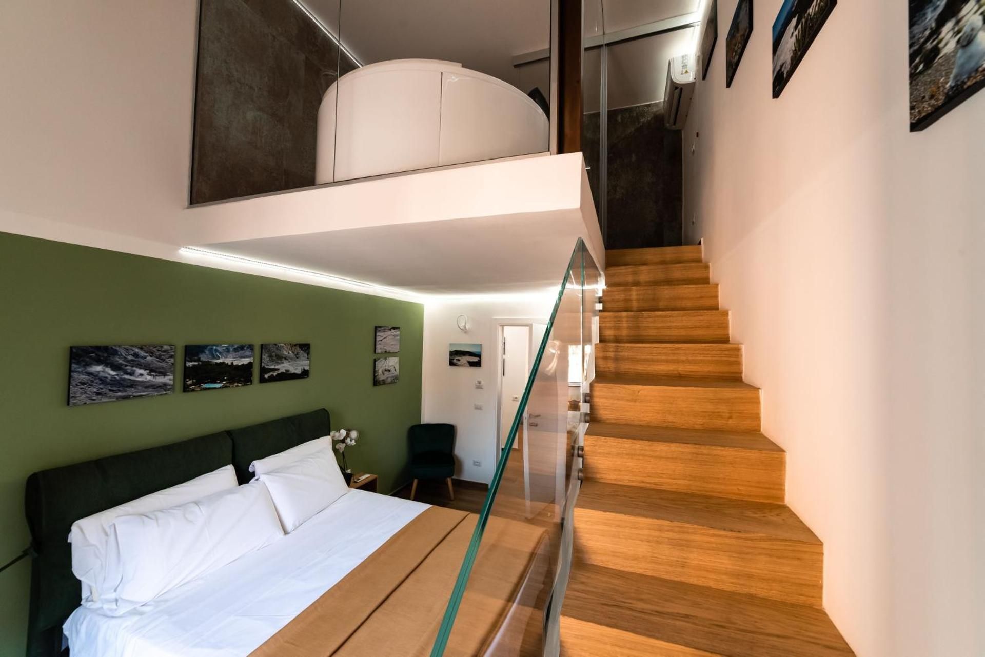 Superior King Room
