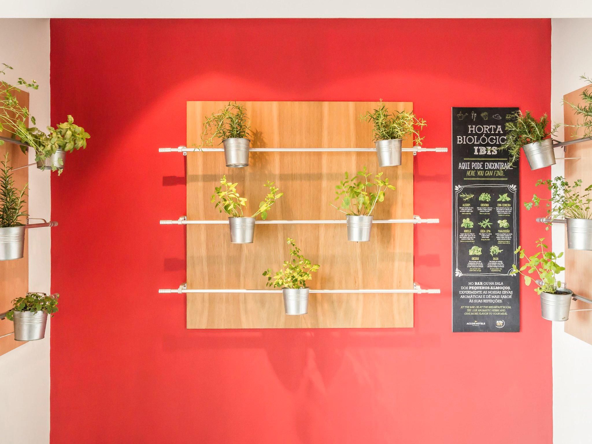 b6b51c28bc9225570da38ce2af261dc6