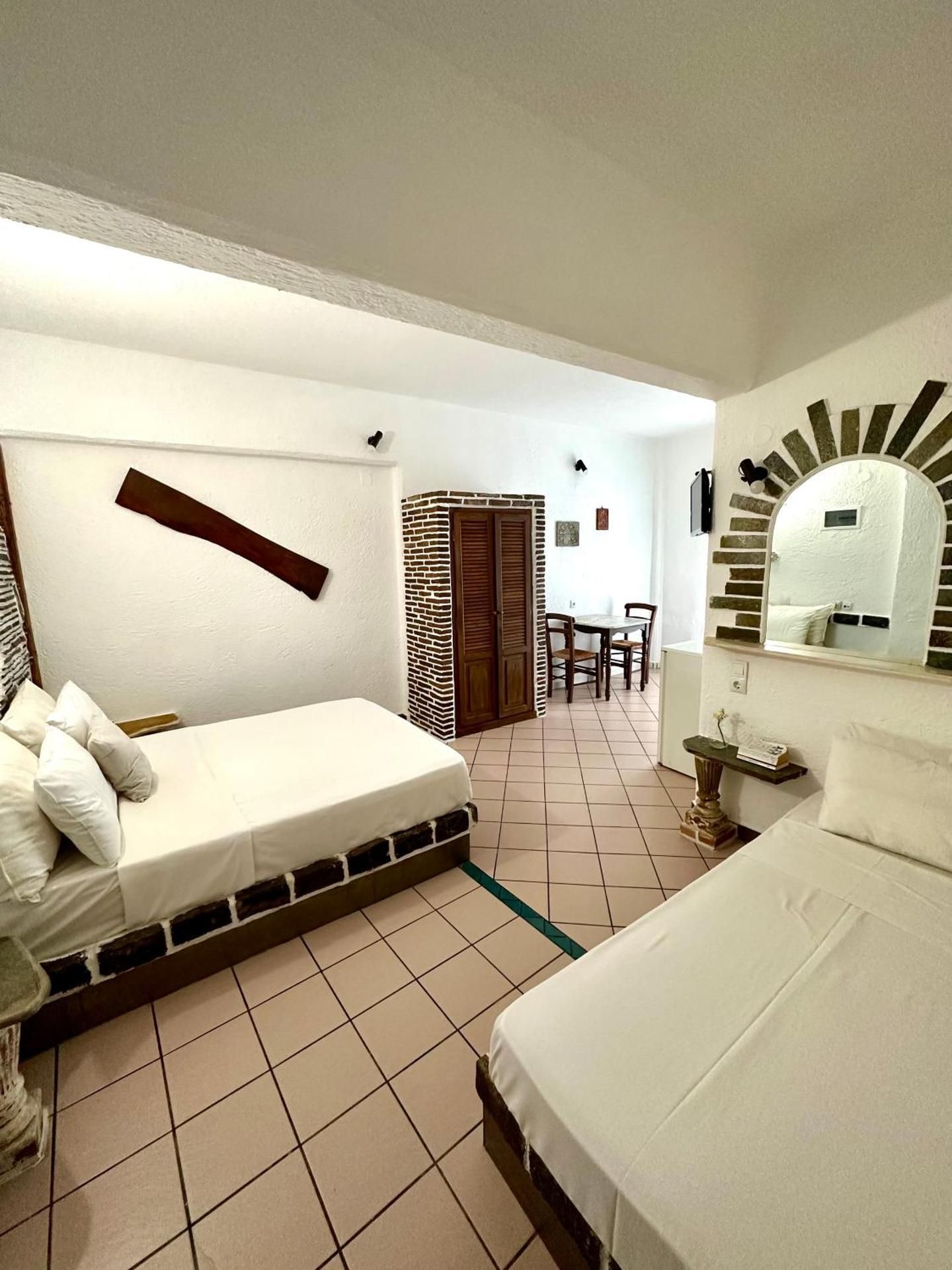 Triple Room with Terrace