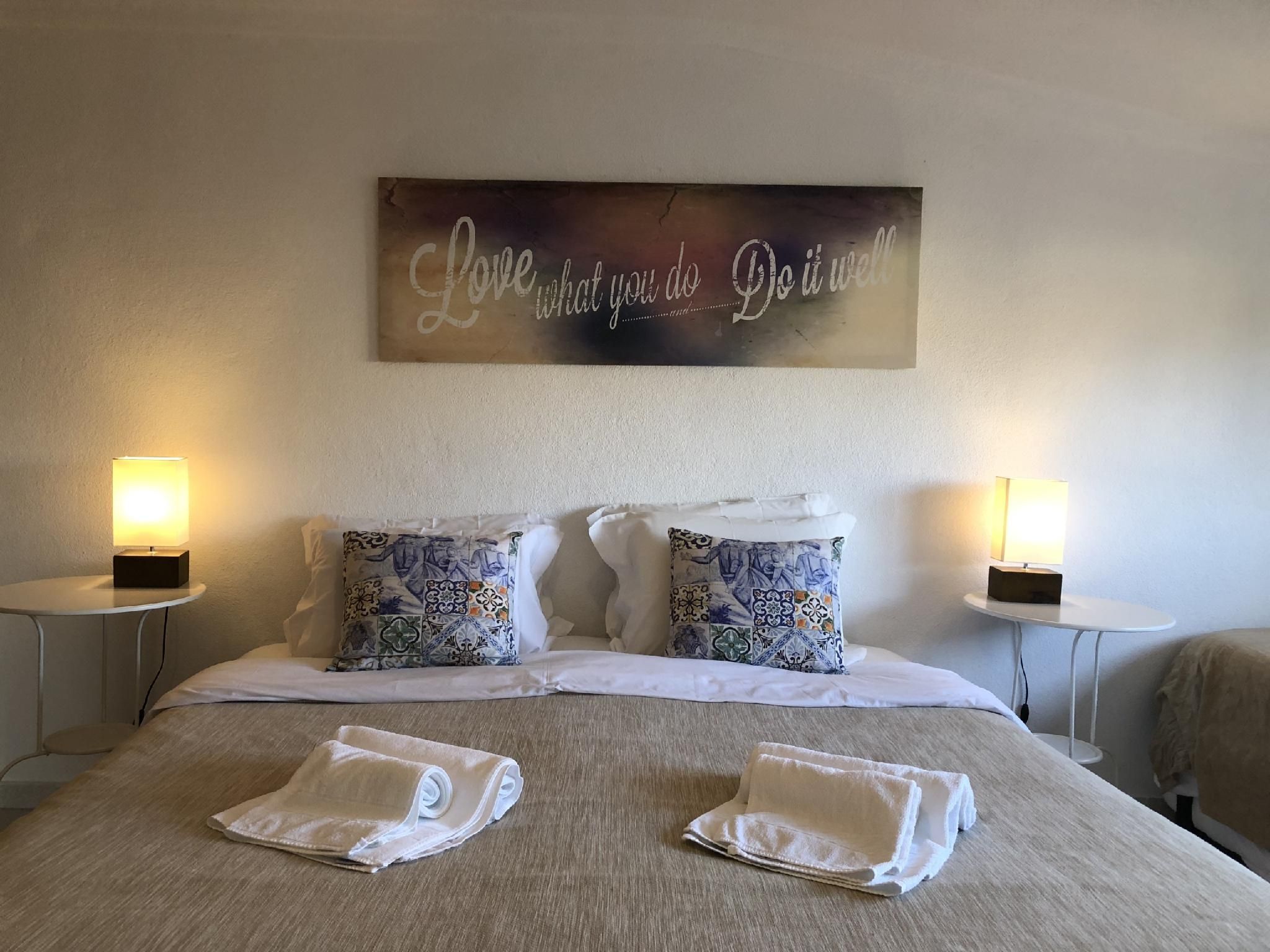 Quarto de família-ampla-Casa de banho privada-Estoril room