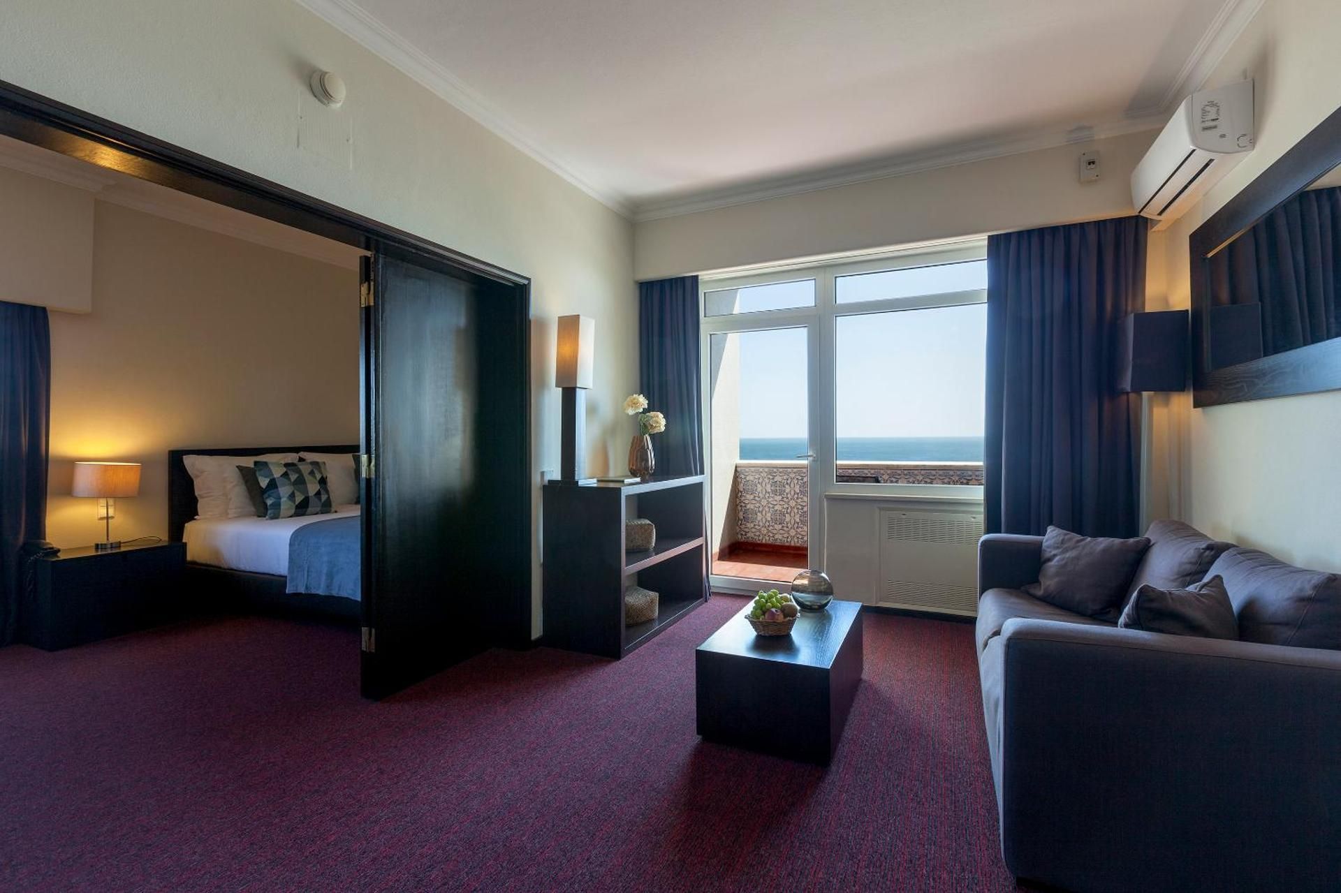 Suite with Hot Tub and Terrace