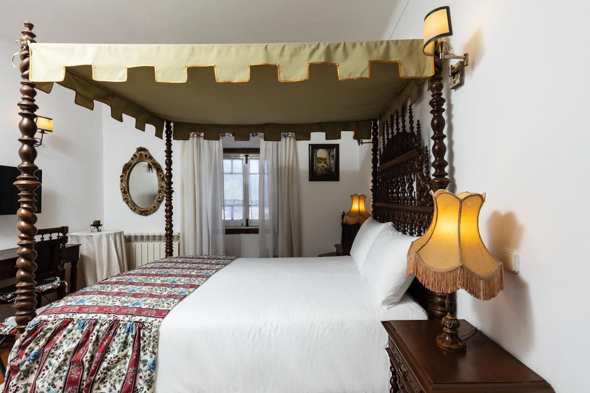 Casa de S. Thiago do Castelo Double Room 3