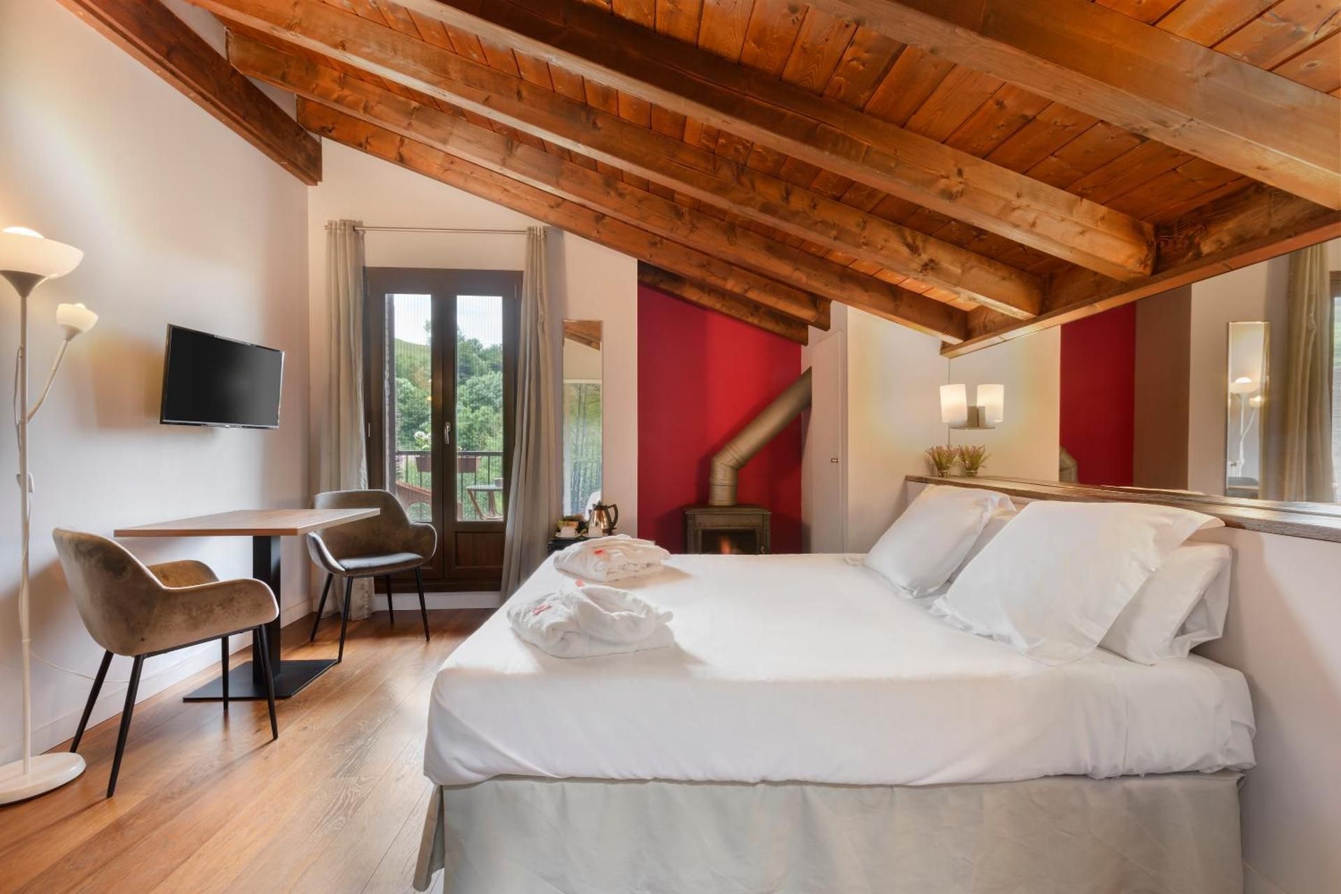Junior Suite with Garden View