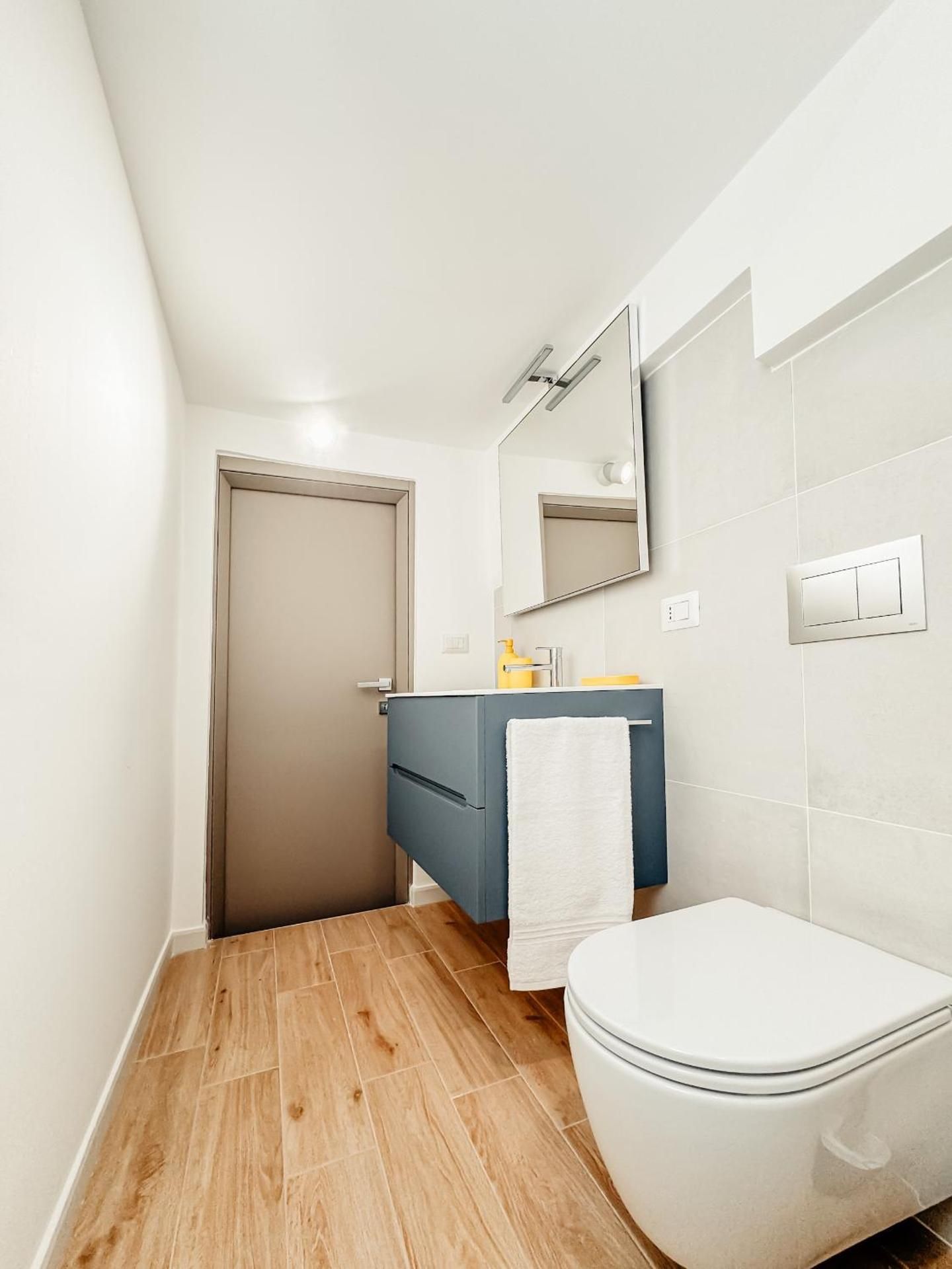 One-Bedroom Apartment with Terrace