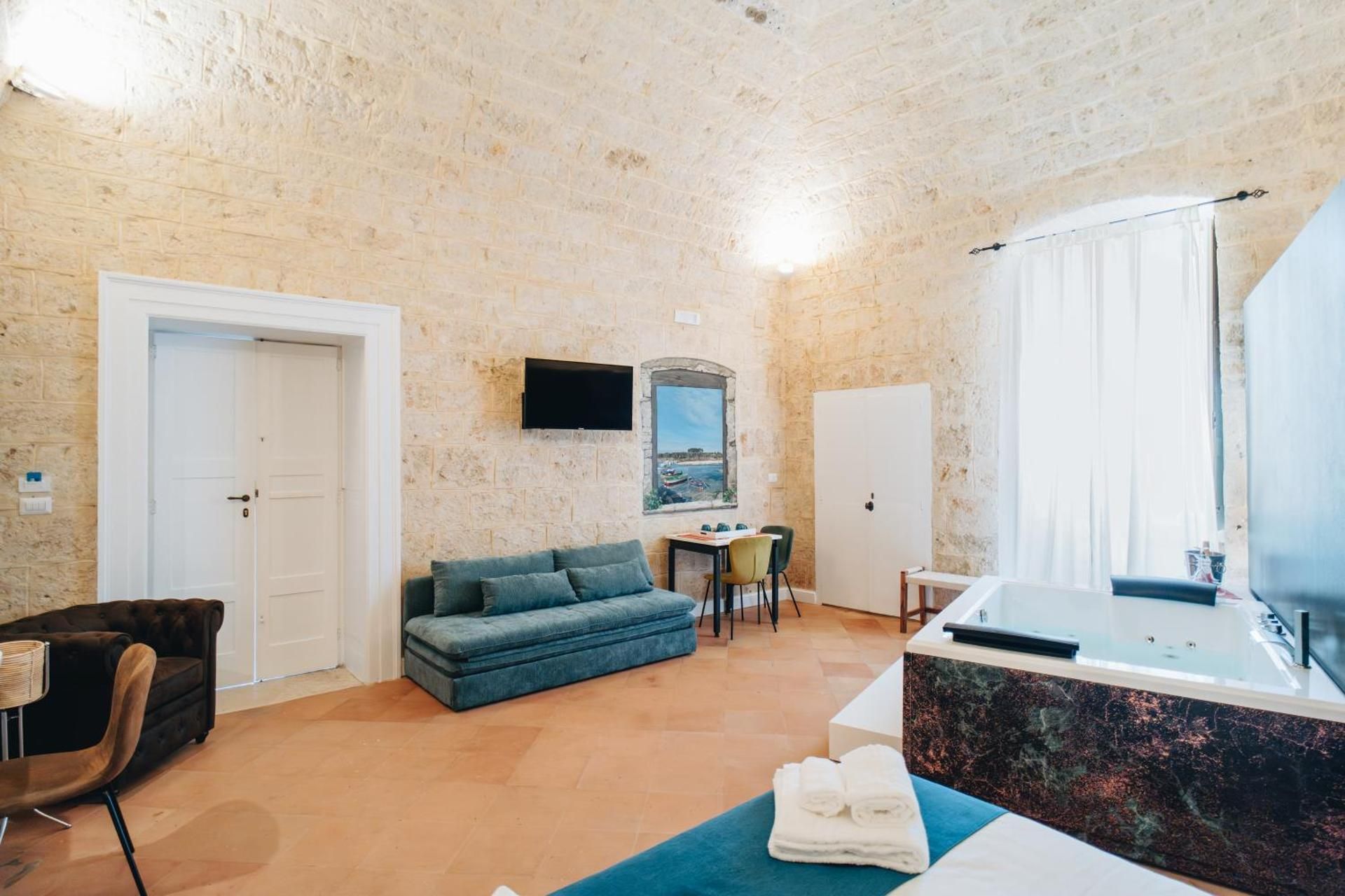Double Room with Spa Bath