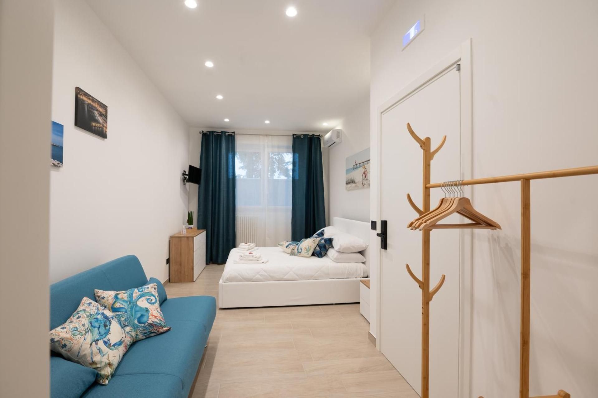 Deluxe Double Room with Extra Bed