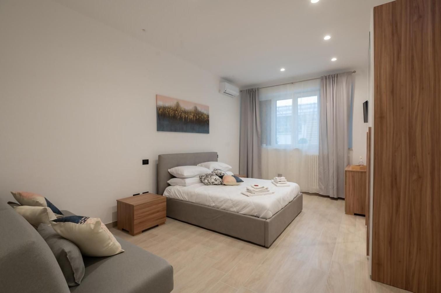 Large Double Room