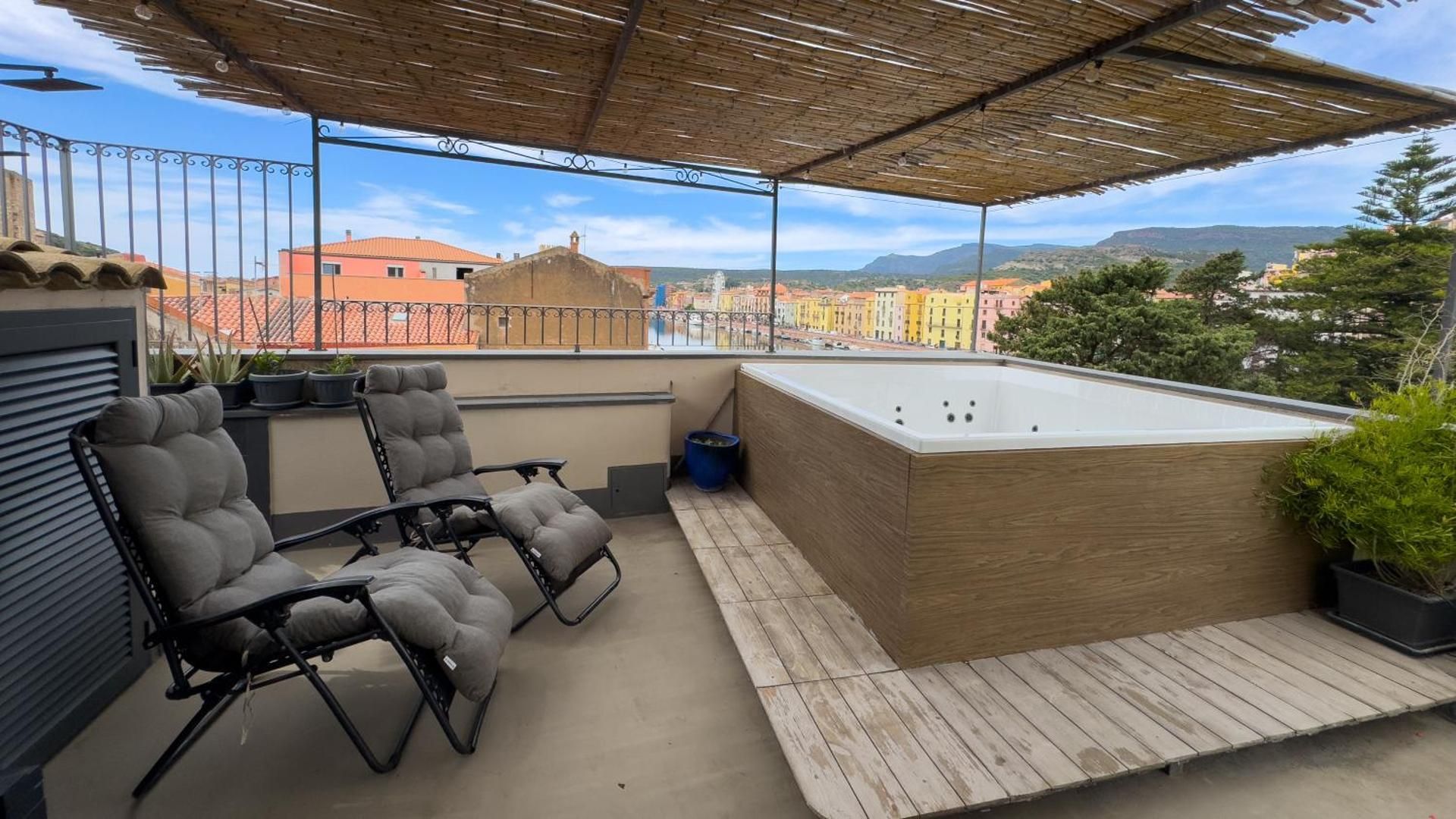 King Room with Spa Bath