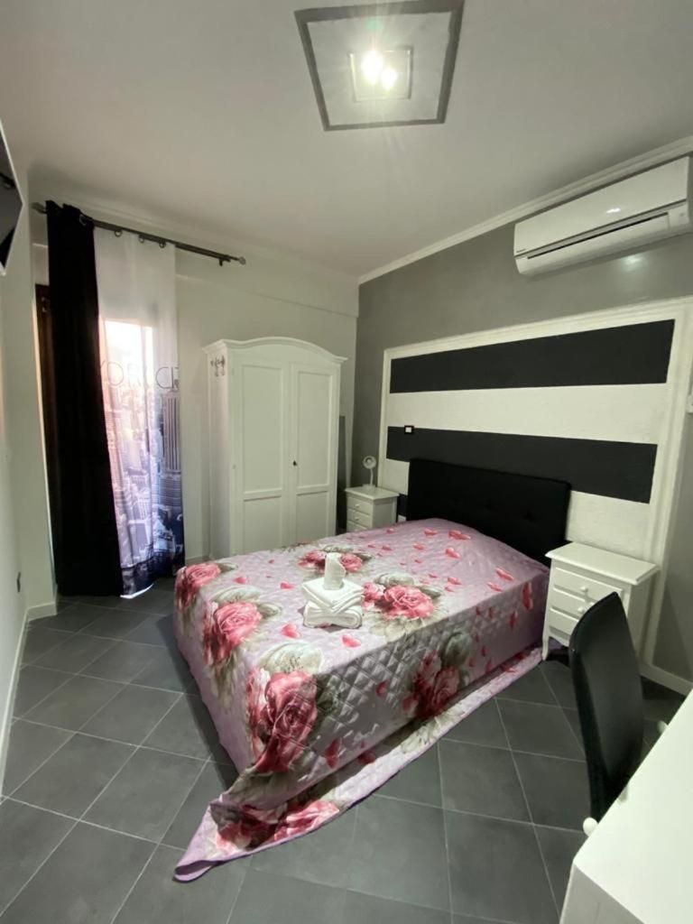 Single Room With Private Bathroom