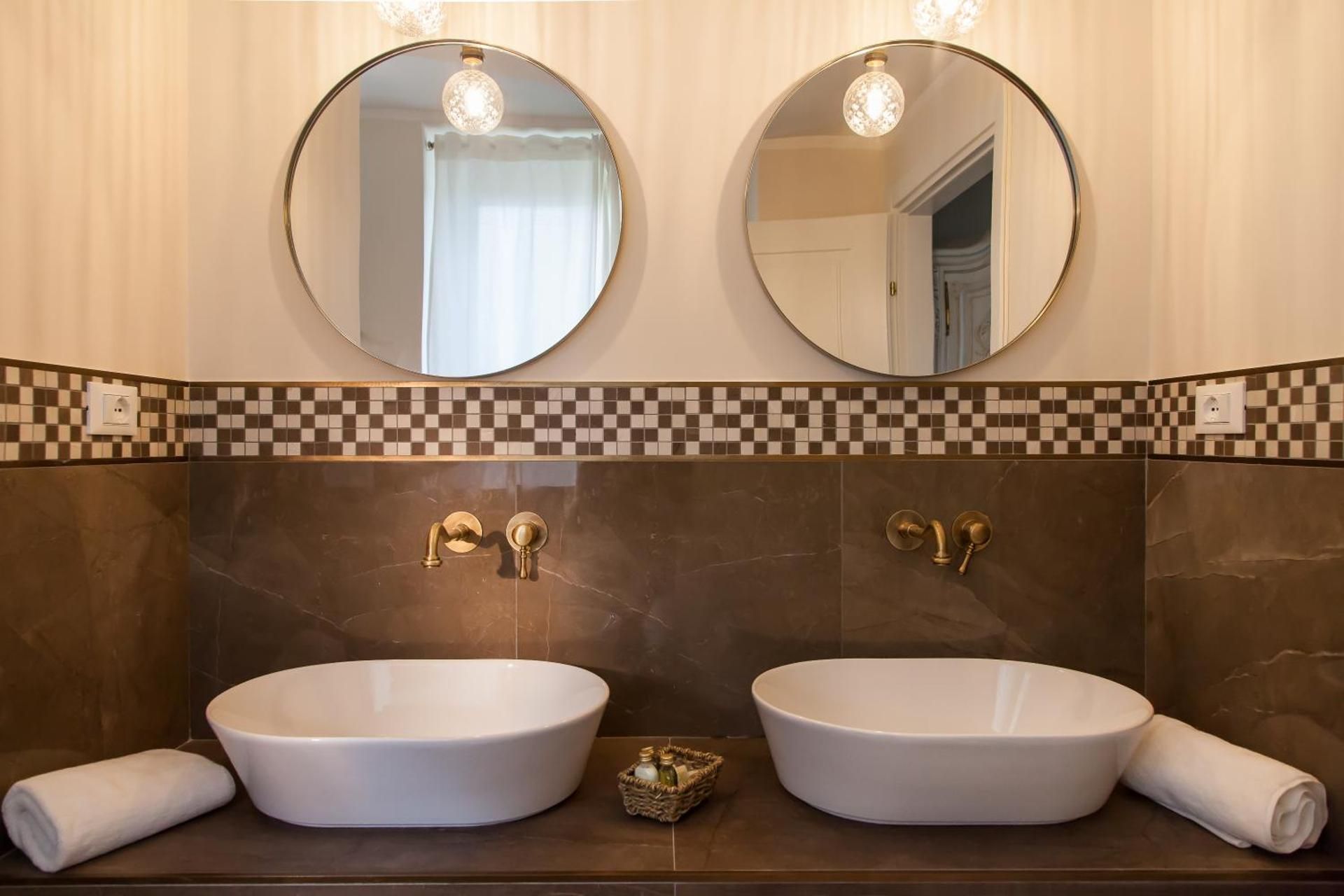 Double Room with Spa Bath