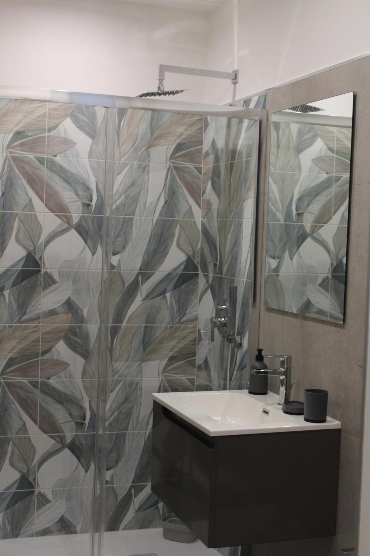 Quadruple Room with Private Bathroom