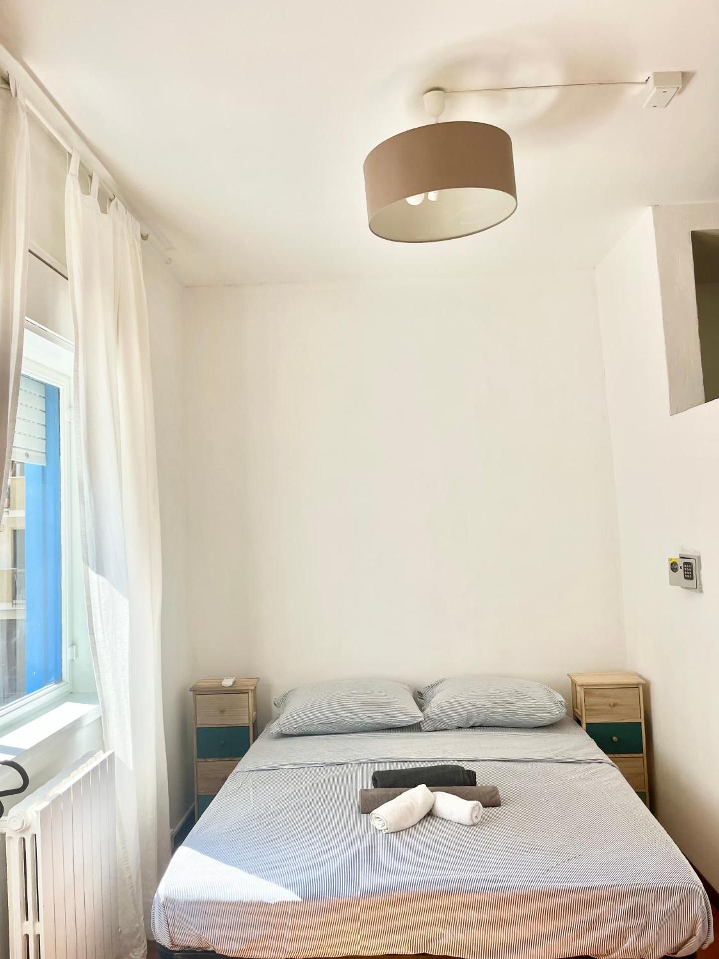 Quadruple room with private bathroom