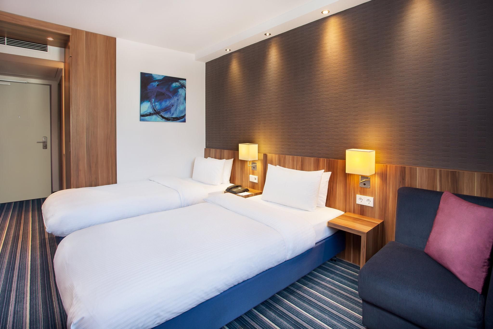 Holiday Inn Express Augsburg By IHG 1 Queen 2 Single Standard Courtyard View Single Sofa Bed 2
