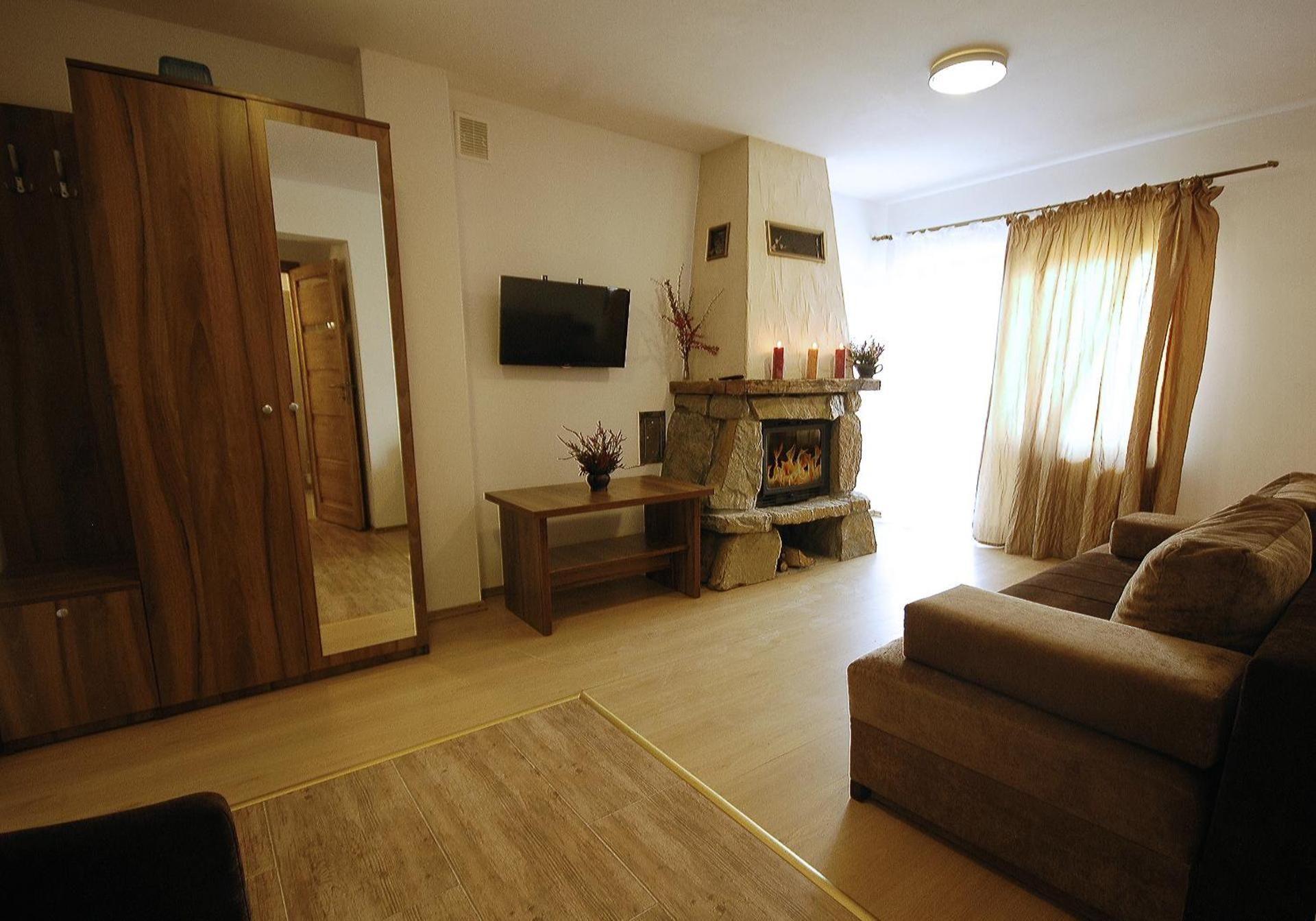 Apartament with Fireplace 