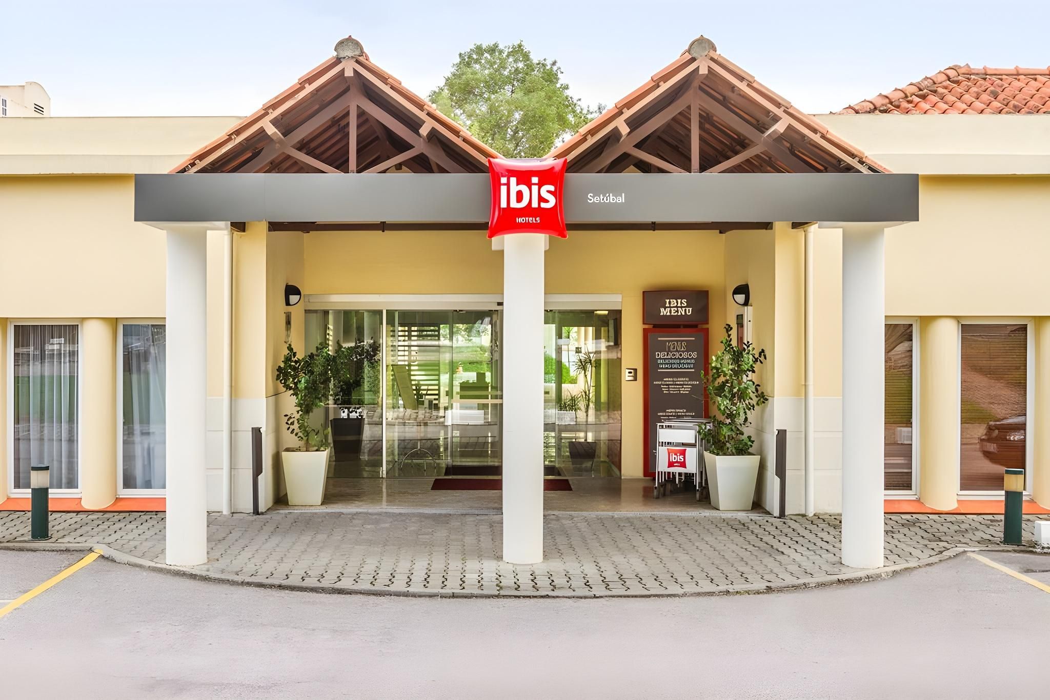 ibis Setubal