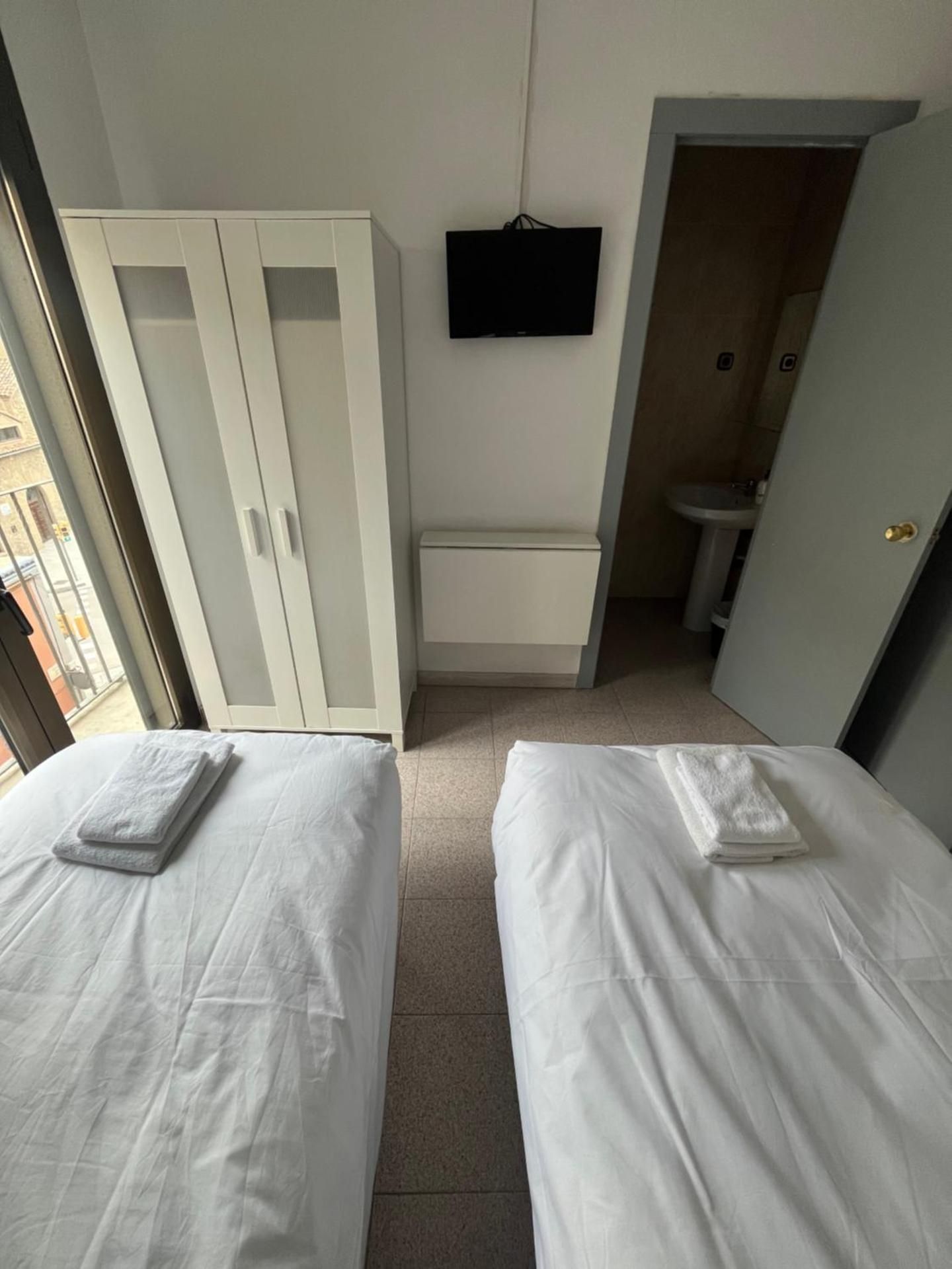 Economy Twin Room