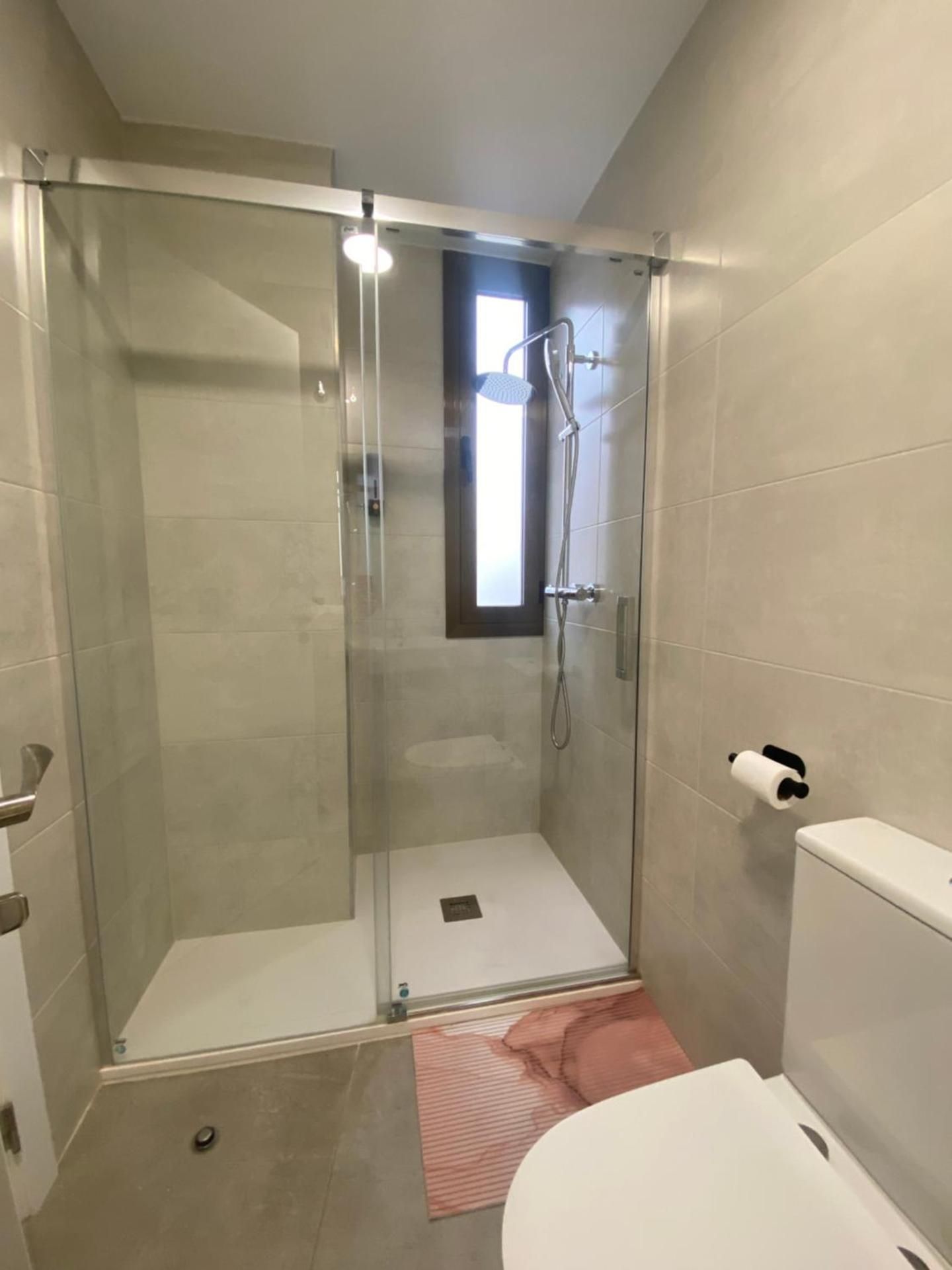 Single Room with Private Bathroom
