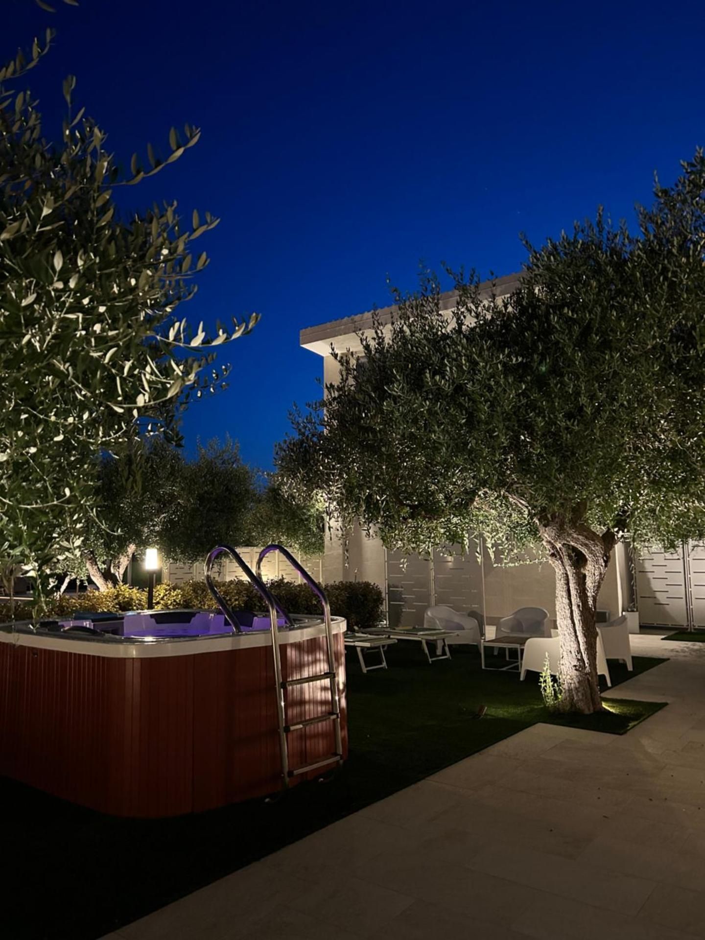 La Dependance Luxury Rooms
