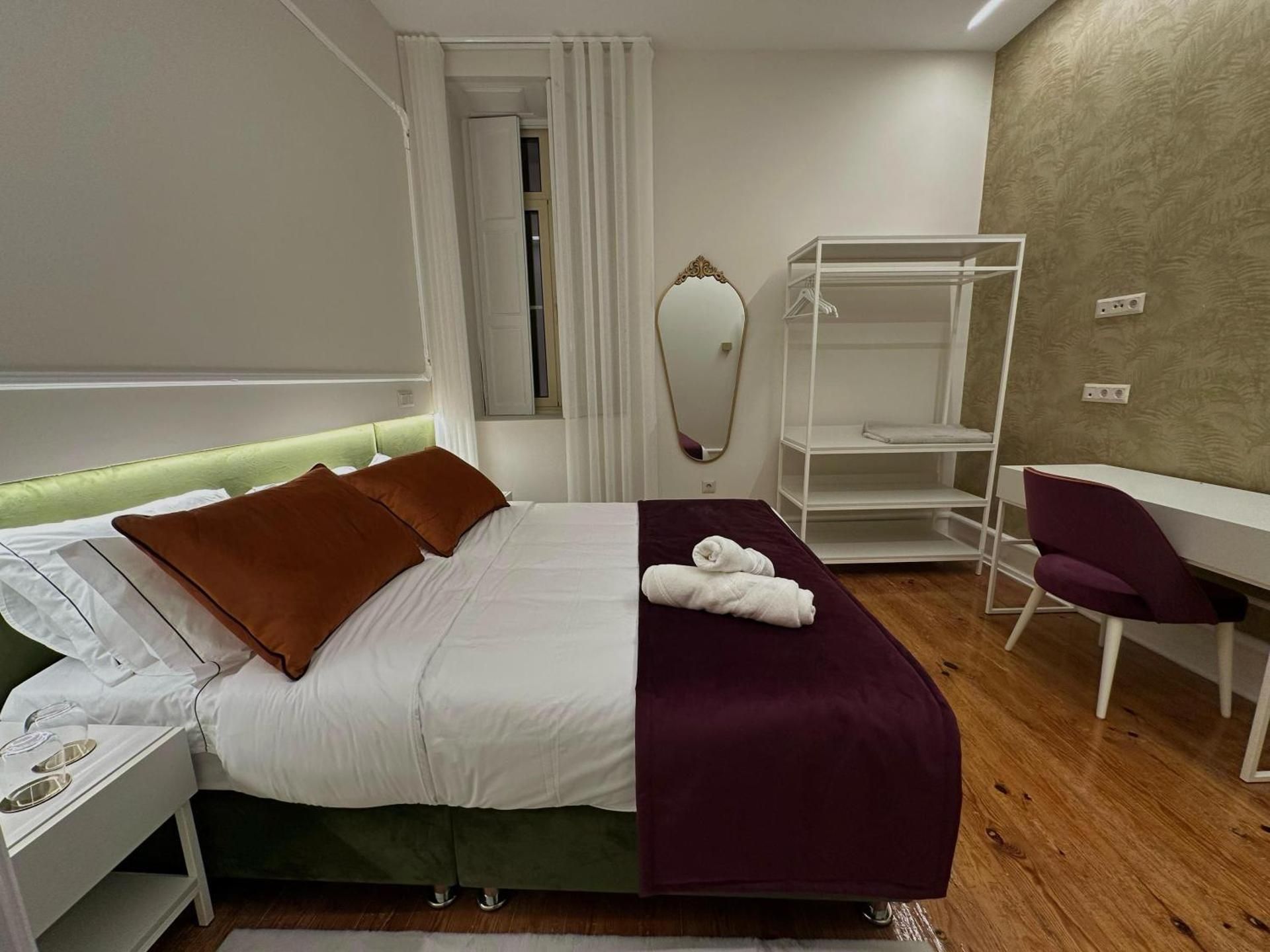 Twin Room with Private Bathroom