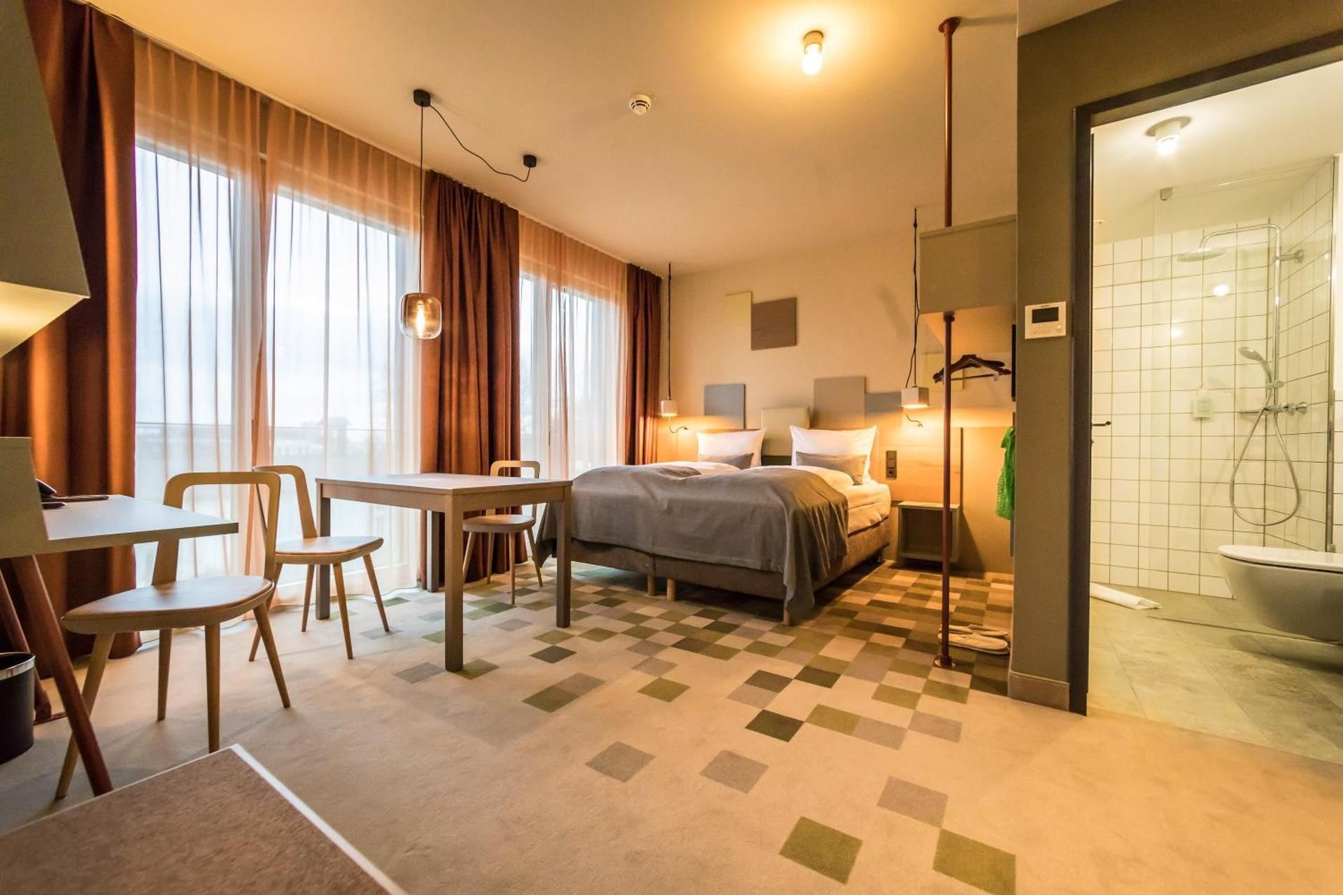 Hotel einsmehr