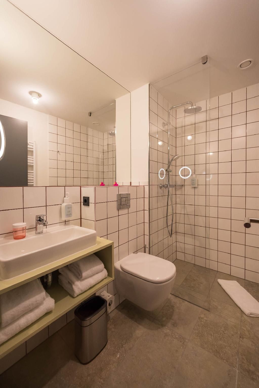 Hotel einsmehr