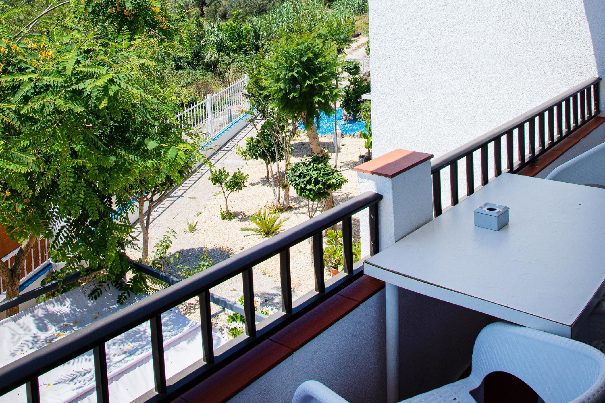 4Ever Palace Design&Nature Dorm Premium Mix 8 Sharing 2