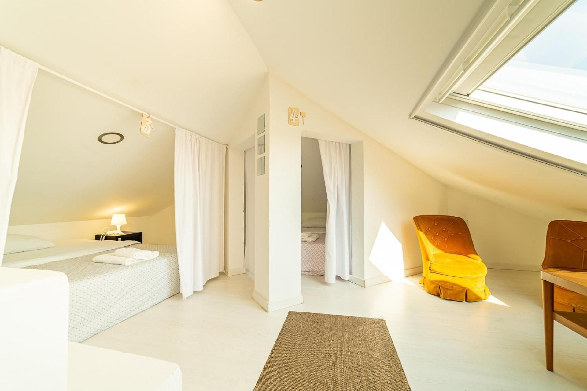 Bed in 4-Bed Mixed Dormitory Room