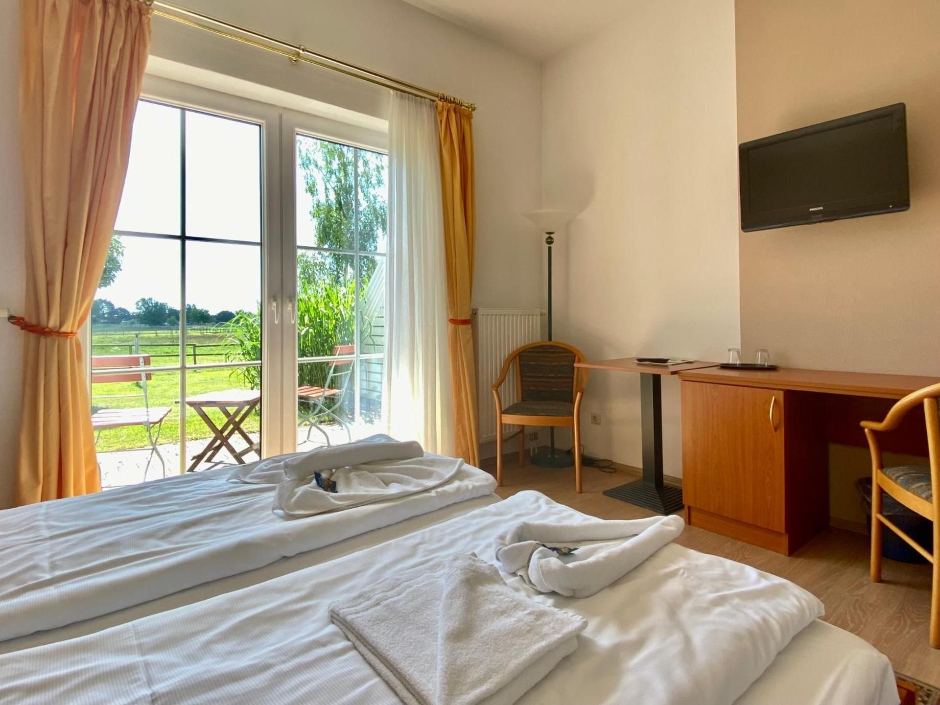 Double Room Standard with Terrace