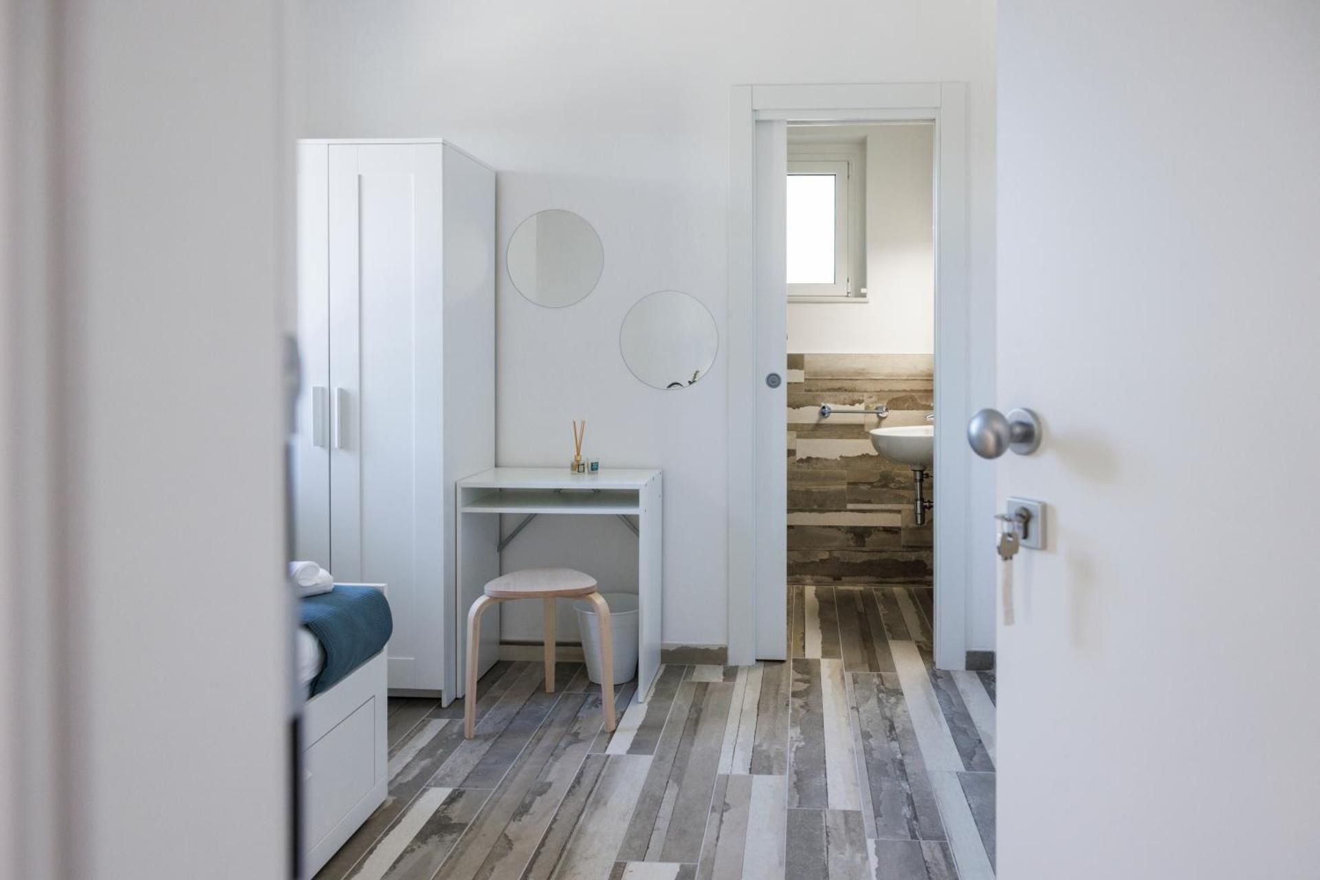 Large Single Room
