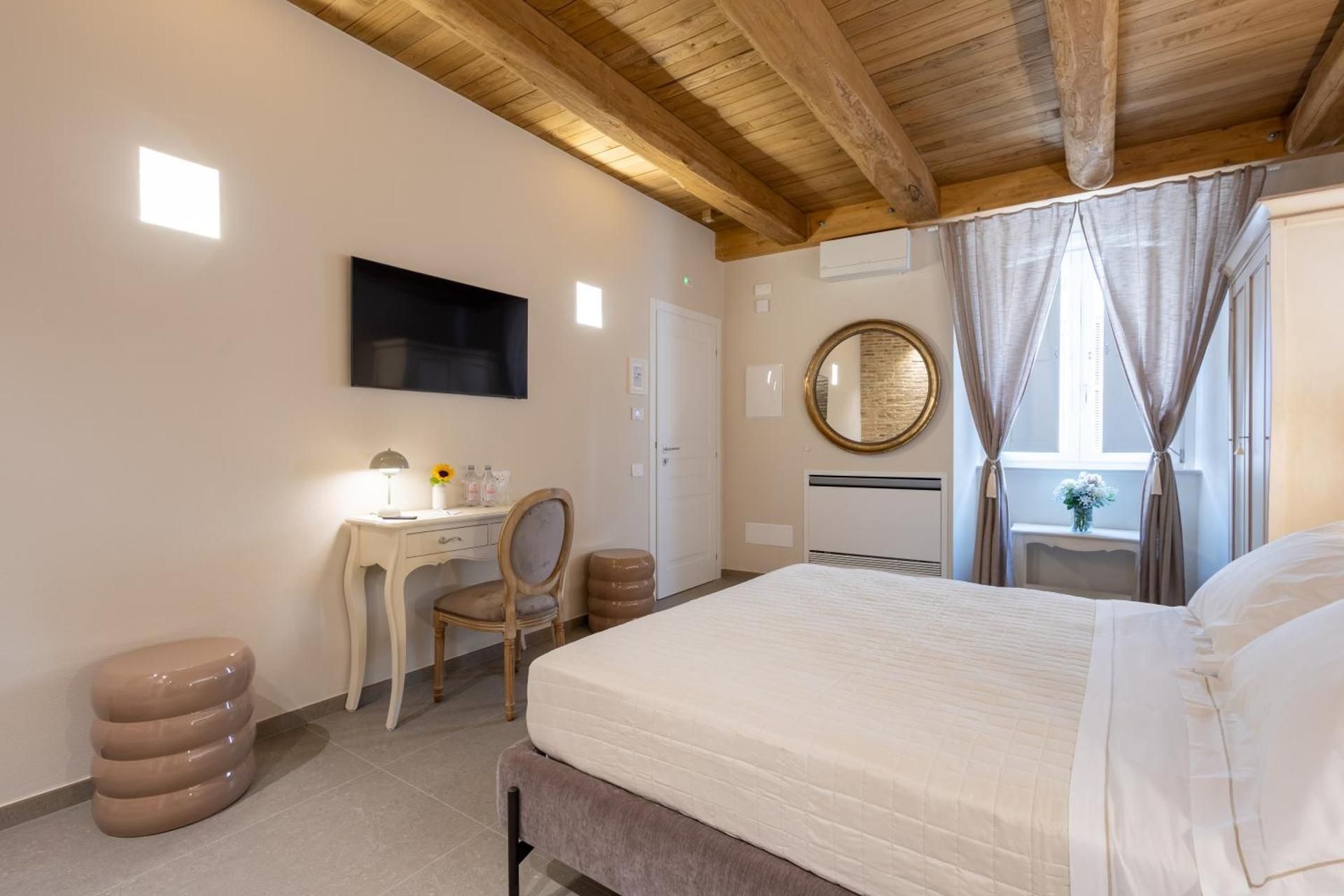 Superior Queen Room