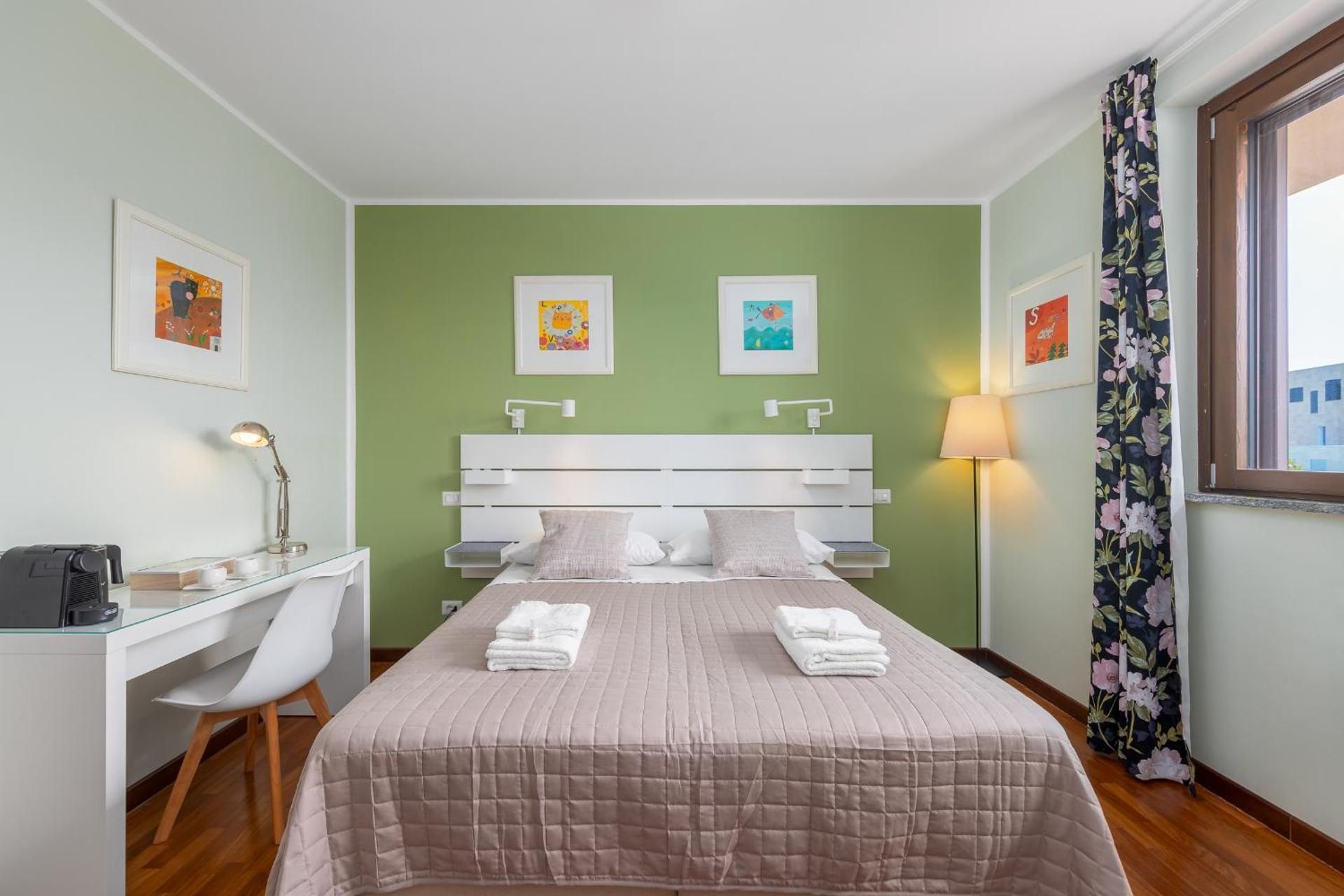 Double Room with Private External Bathroom