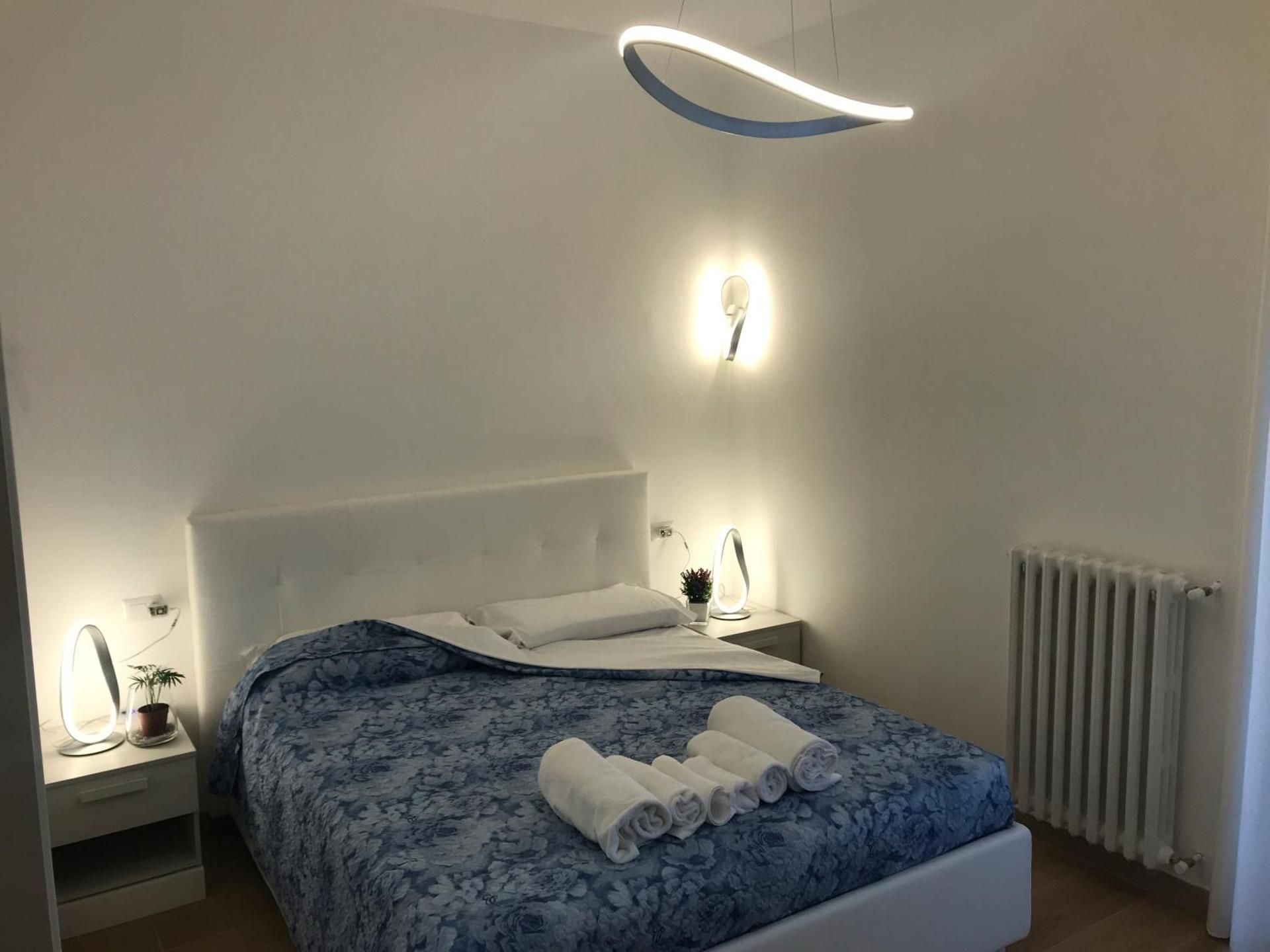 Deluxe Double Room with Shower