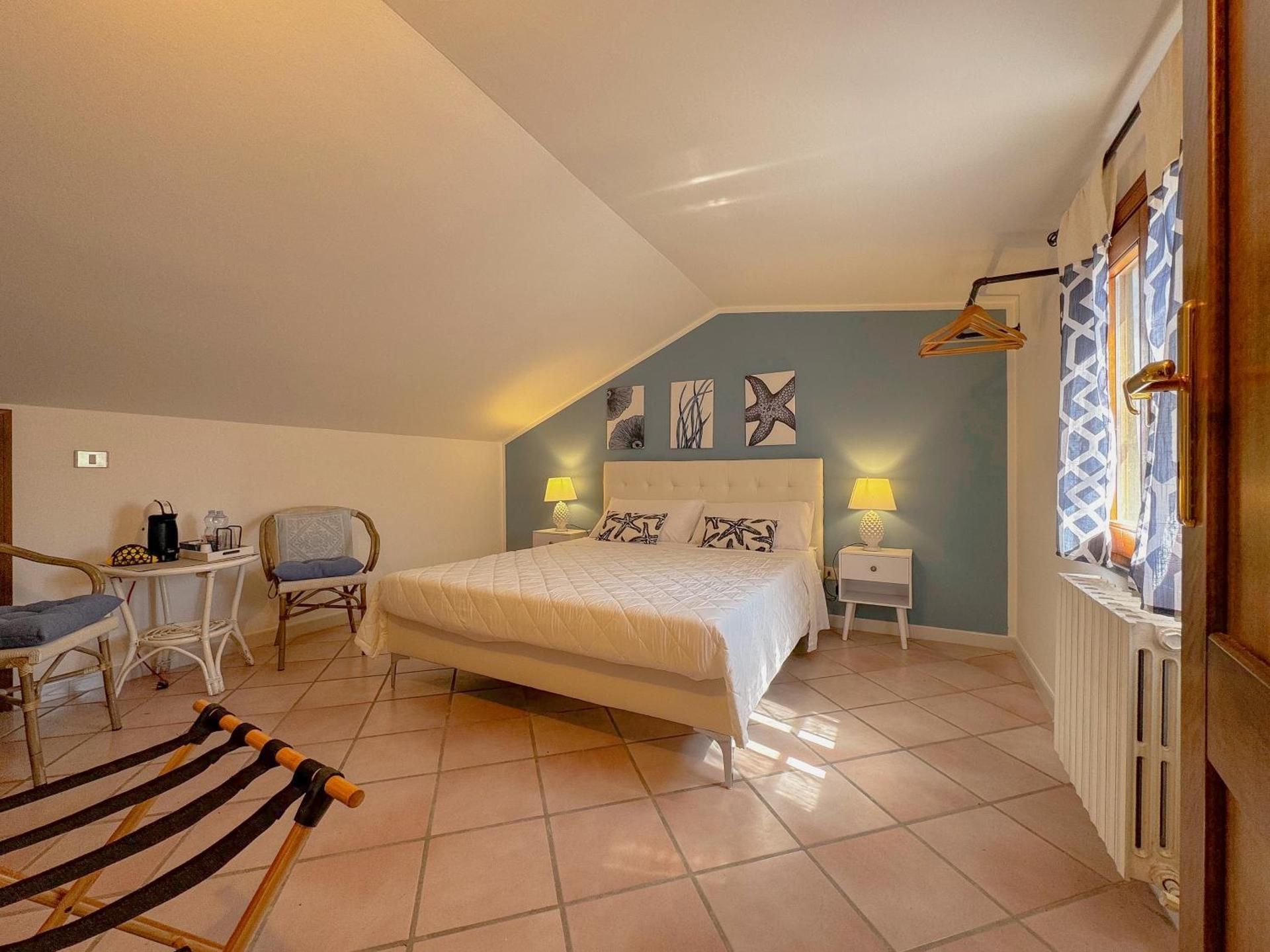 Large Double Room