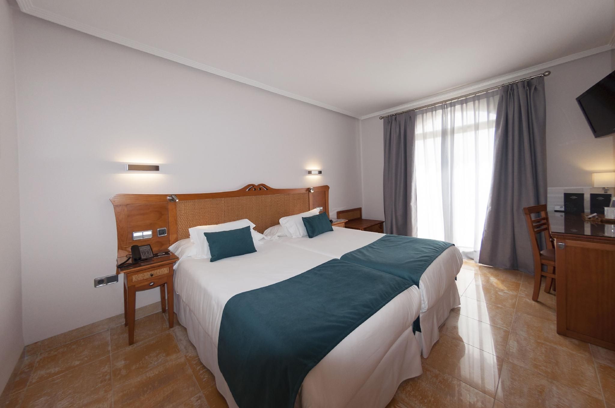 Twin Standard Room
