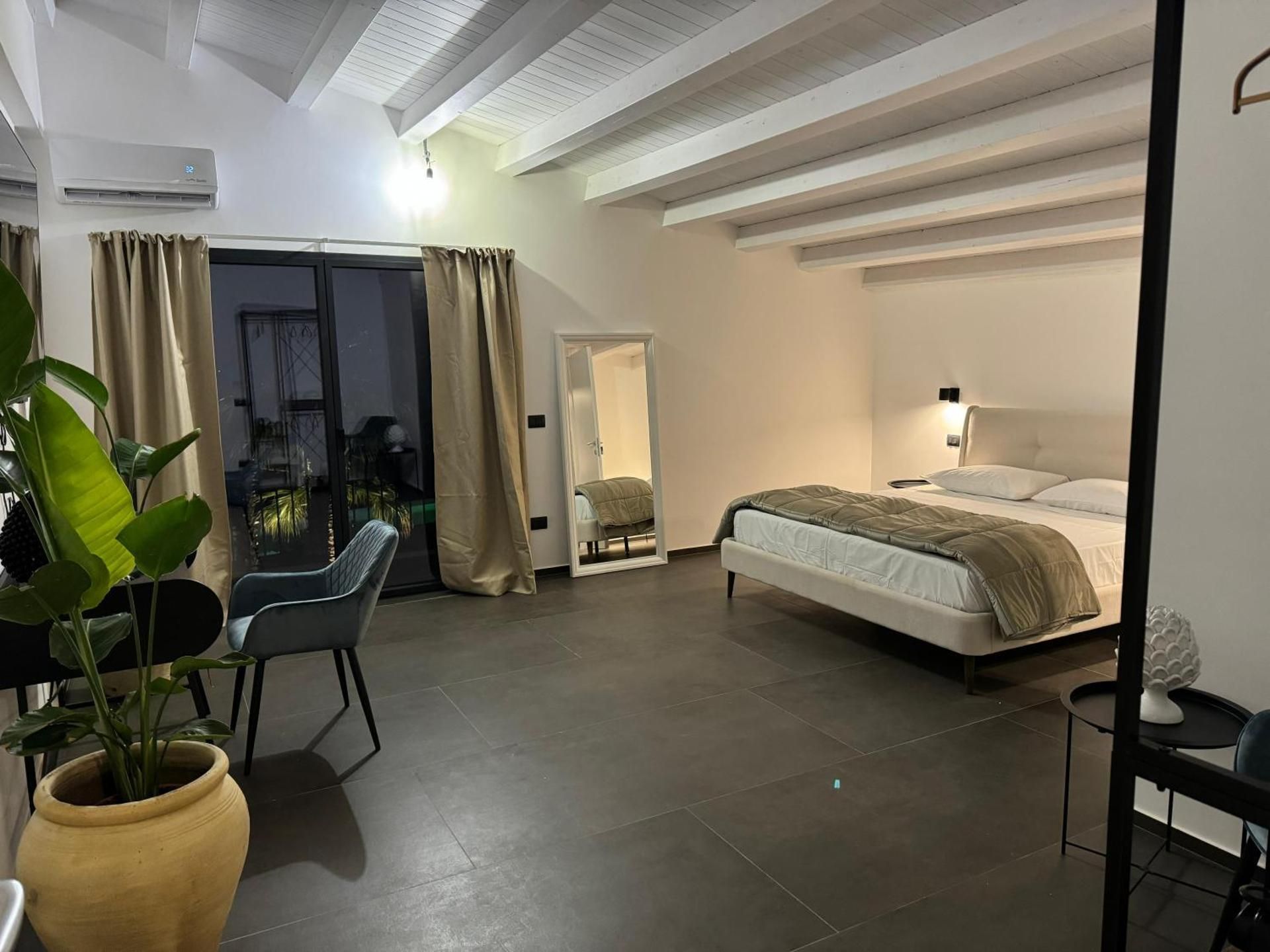 King Room with Pool View