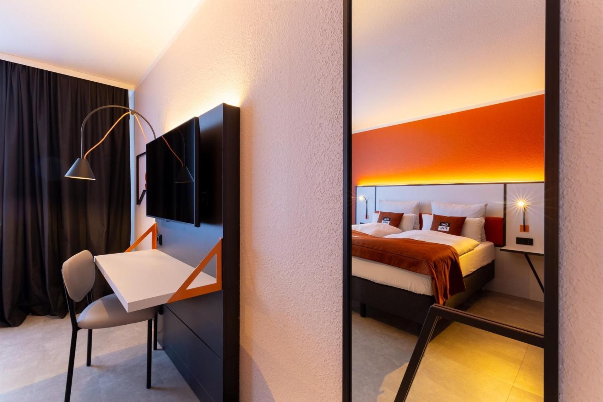 Holiday Inn - the niu, Blade Solingen By IHG  Standard Queen Room - Disability Access 3