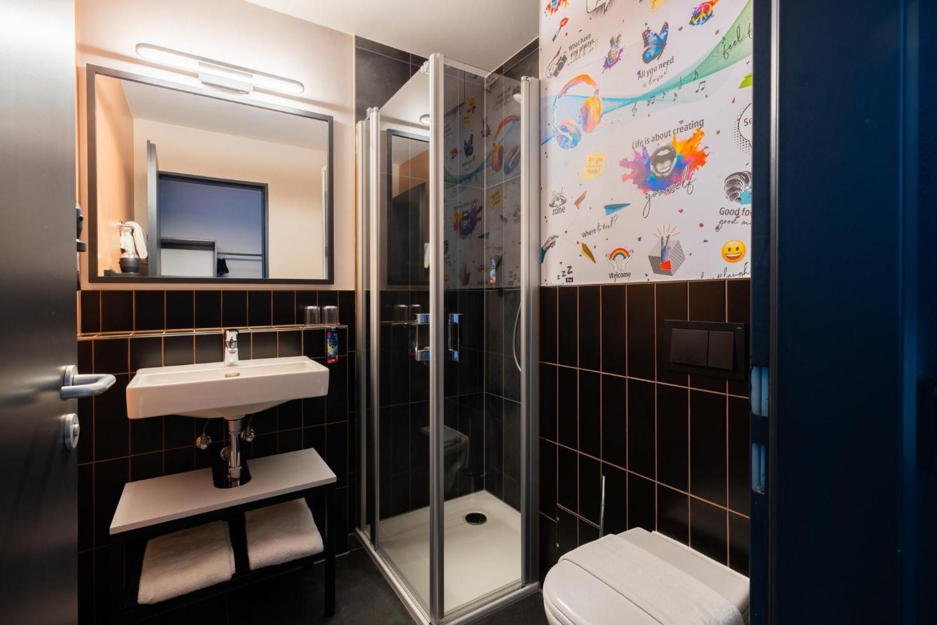 Holiday Inn - the niu, Blade Solingen By IHG 1 Queen Standard 3