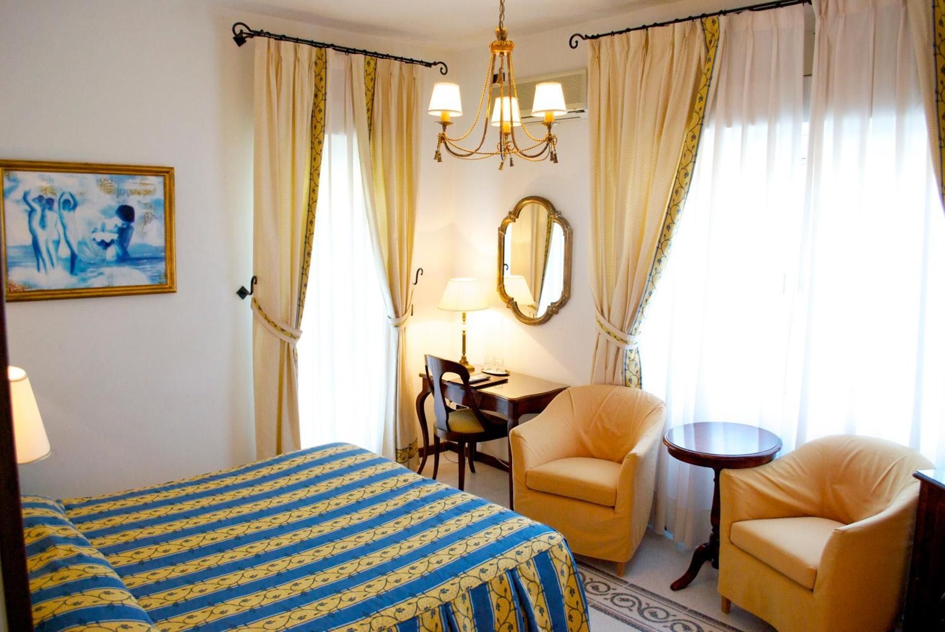 Deluxe Double or Twin Room with Terrace and Garden View