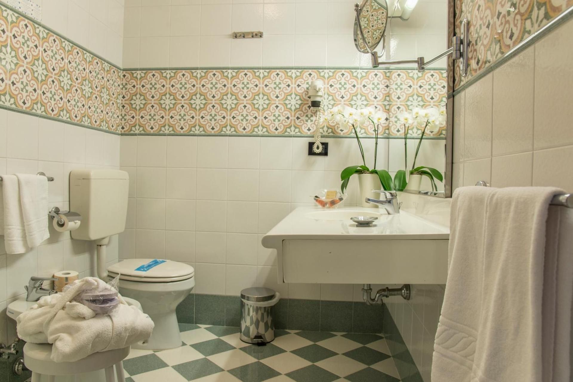 Standard Double or Twin Room with Terrace