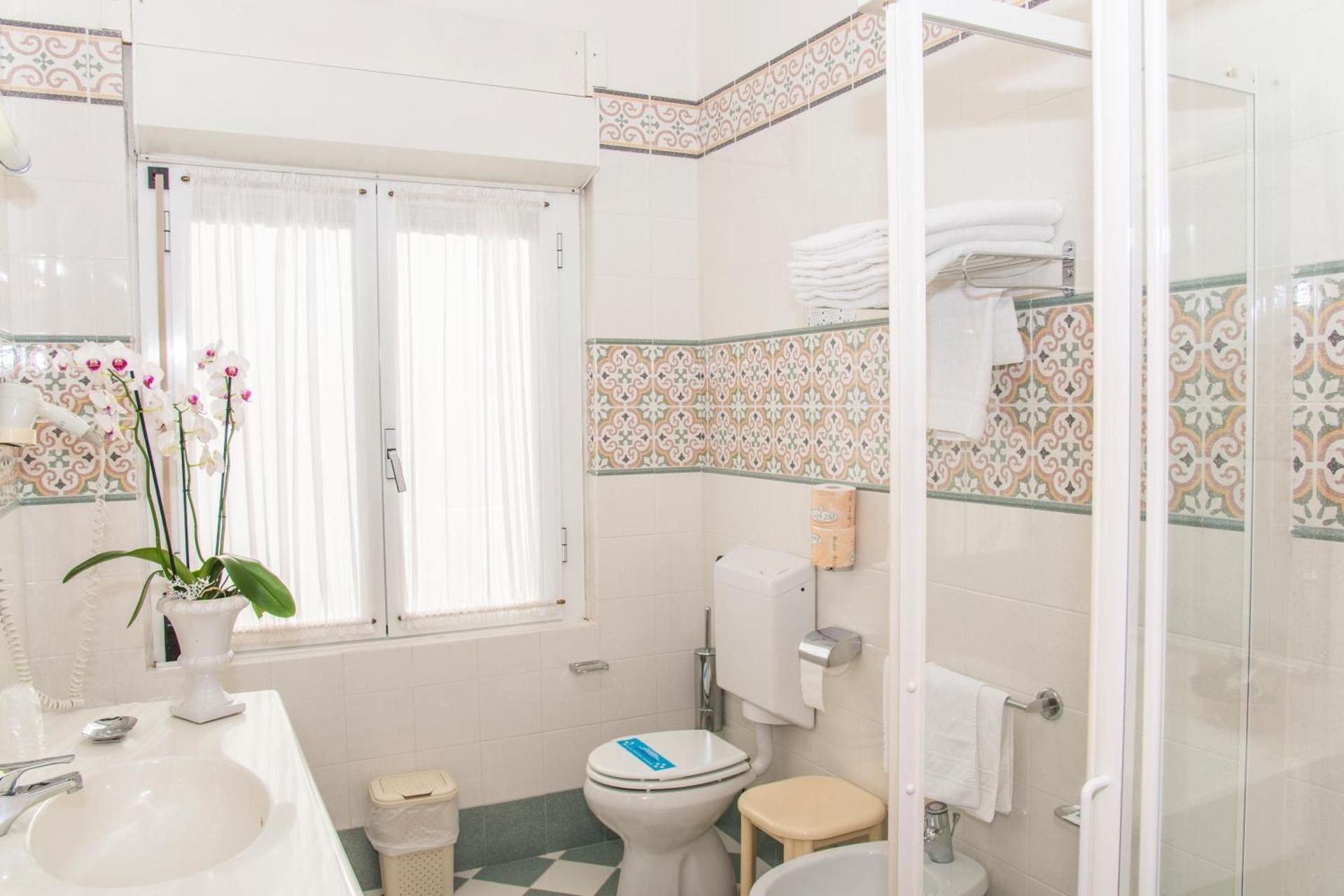 Two Connecting Double Rooms with Terrace