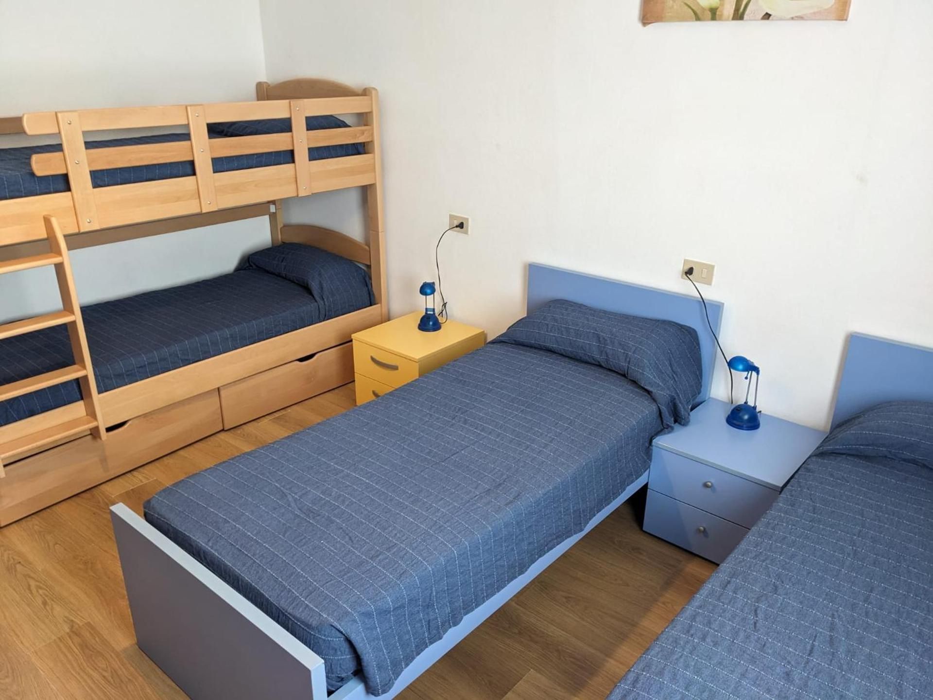 Quadruple Room with Private Bathroom