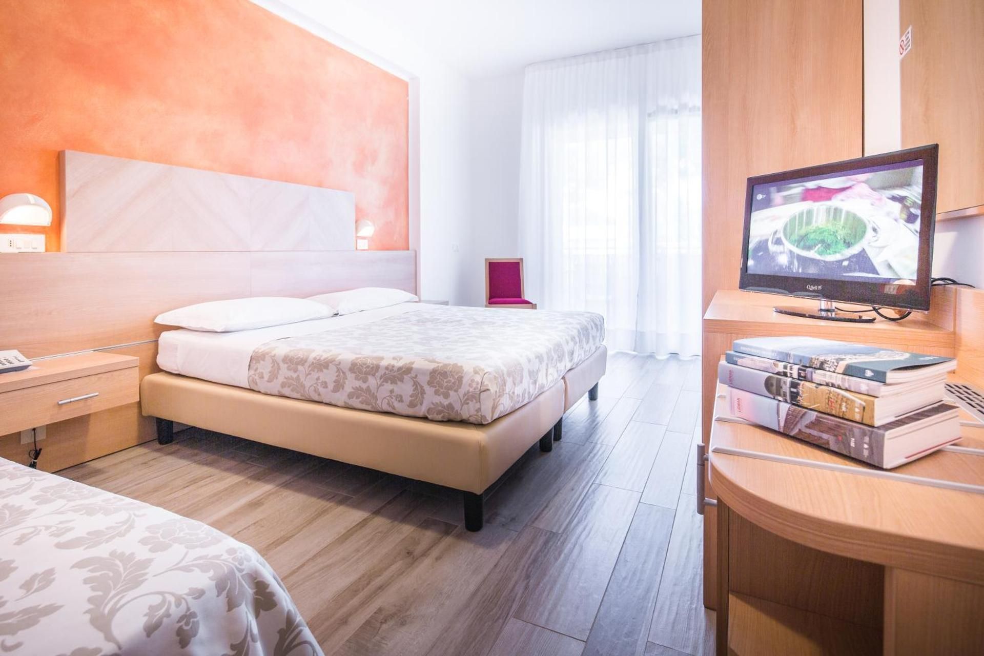 Comfort Double or Twin Room with Extra Bed