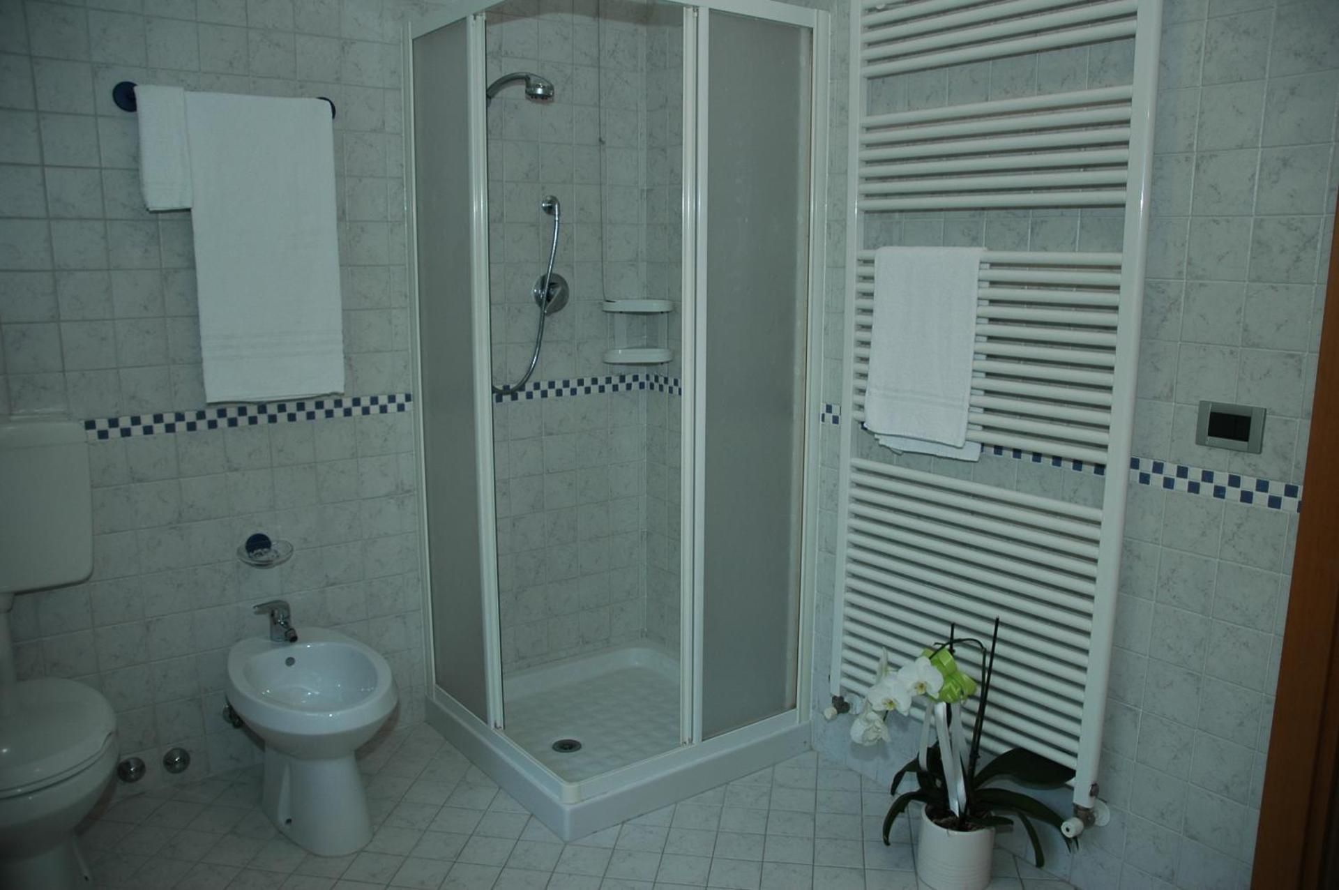 Superior Three-Bedroom Apartment - Via Julia 3/5