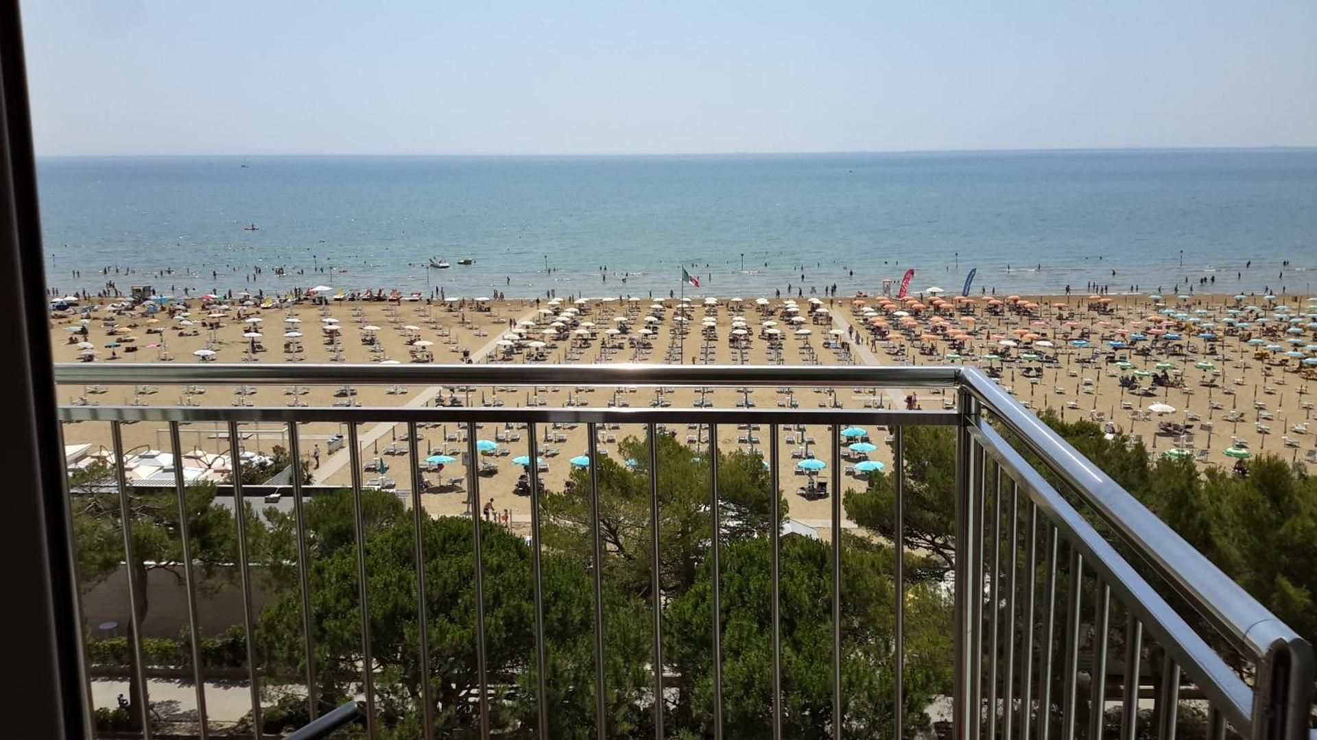 Studio Apartment with Sea View