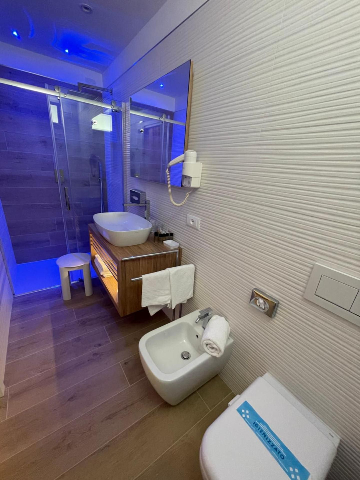 Classic Single Room