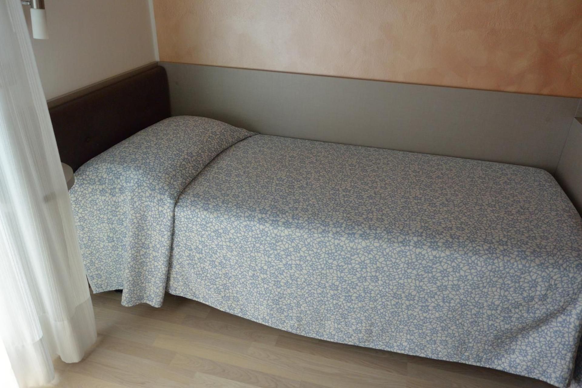 Twin Room with Balcony