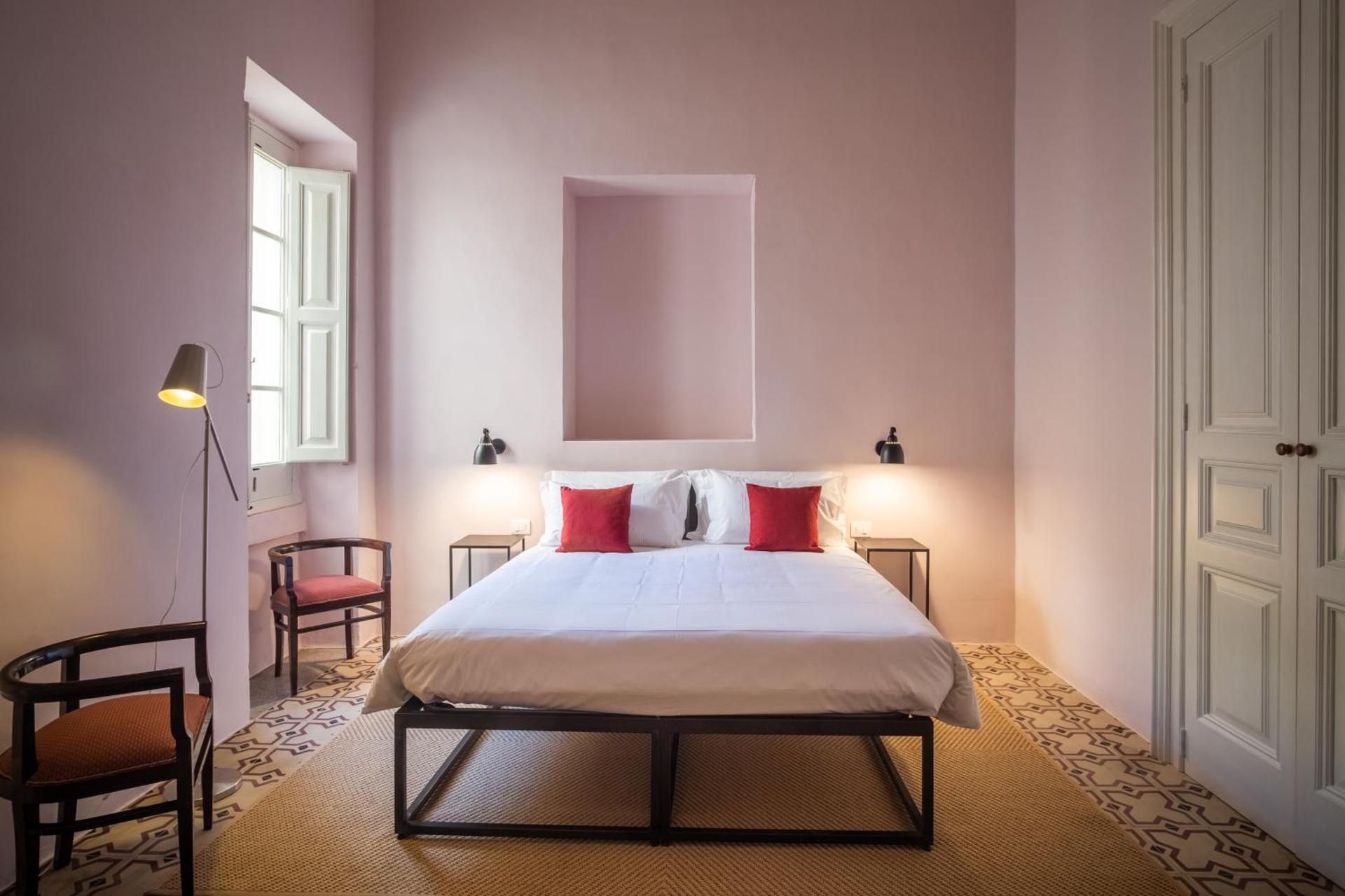 Double or Twin Room with Private Bathroom