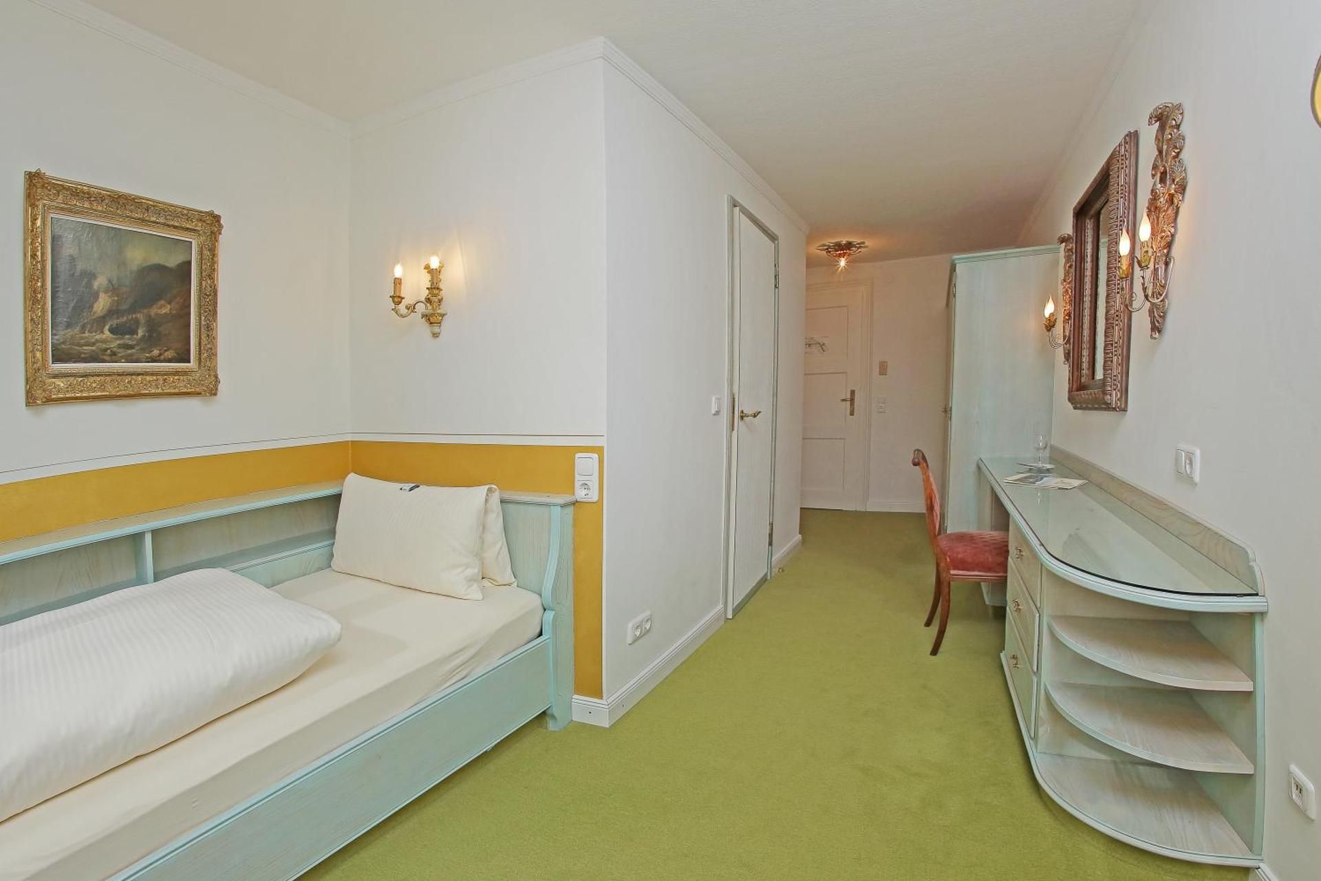 Economy Single Room