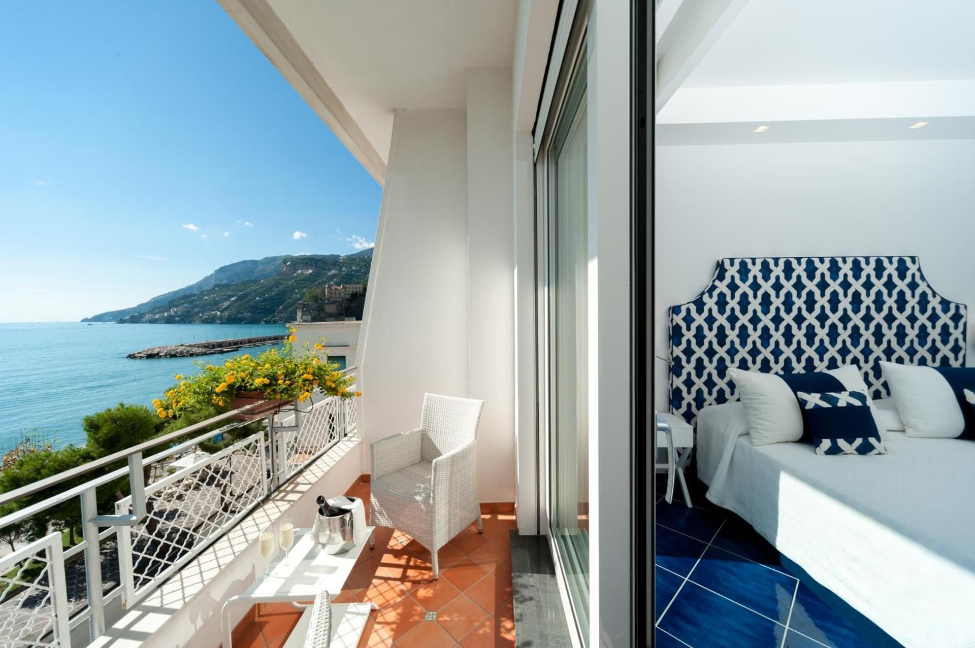 Deluxe Triple Room with Sea View