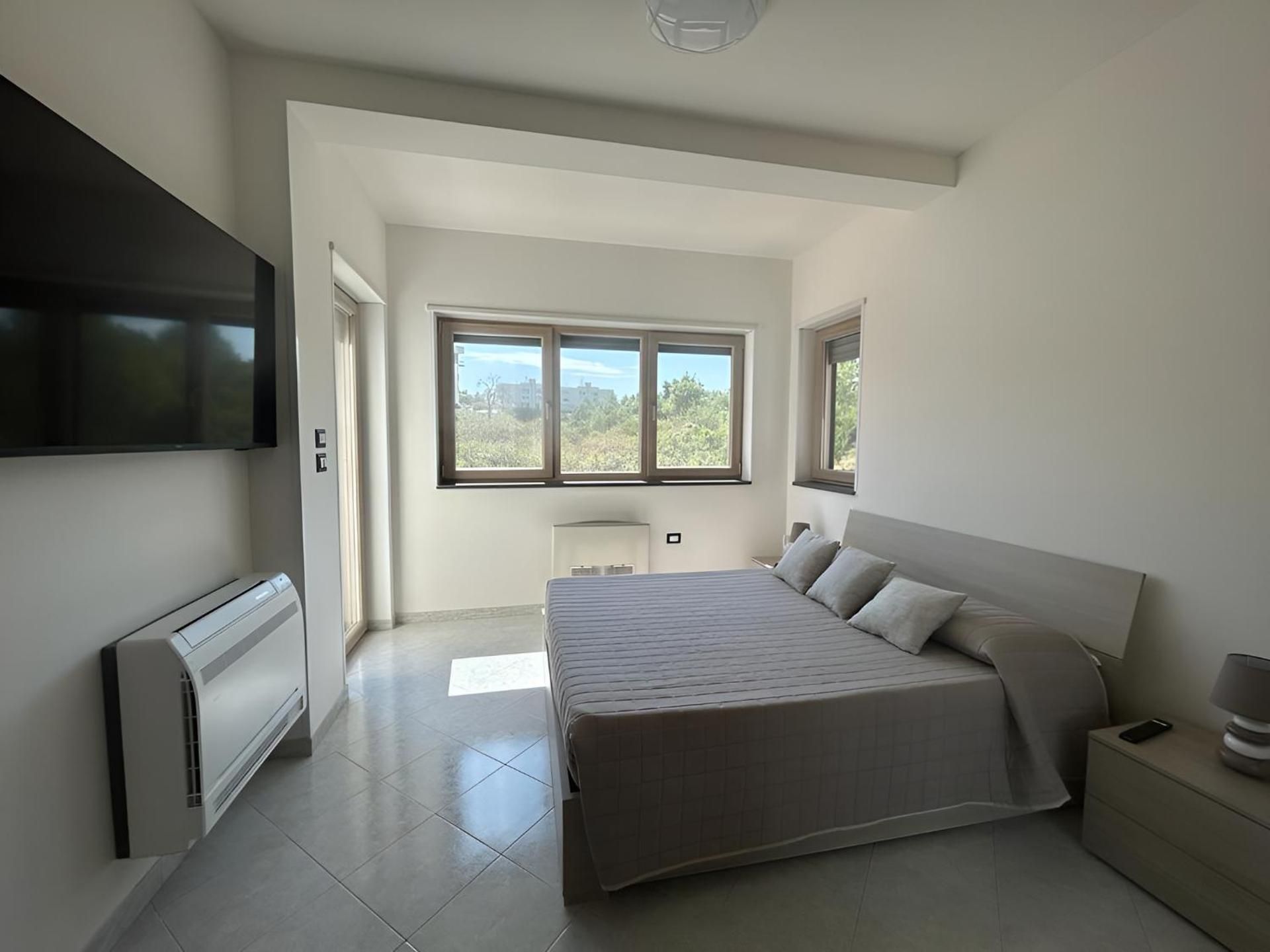 Queen Room with Balcony